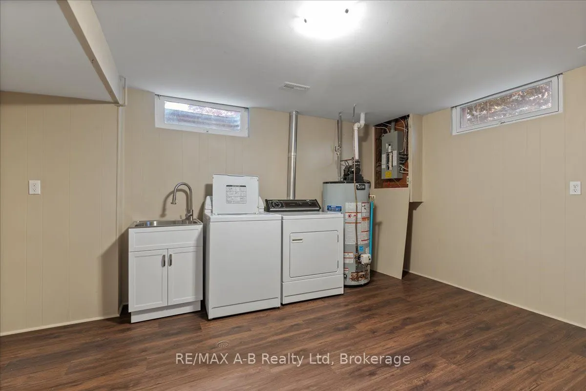 86 Windemere Crescent