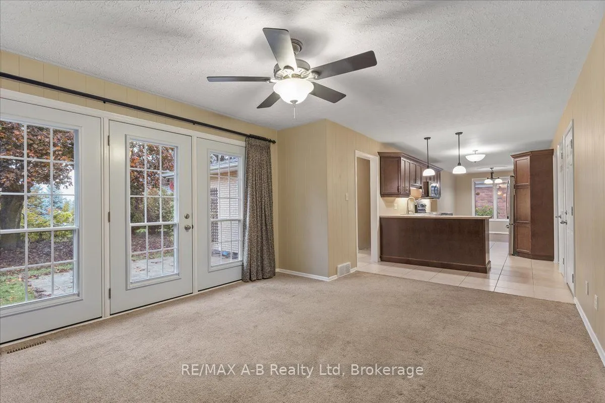 86 Windemere Crescent