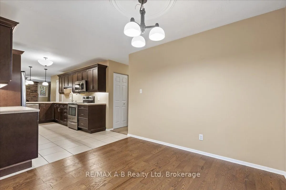 86 Windemere Crescent