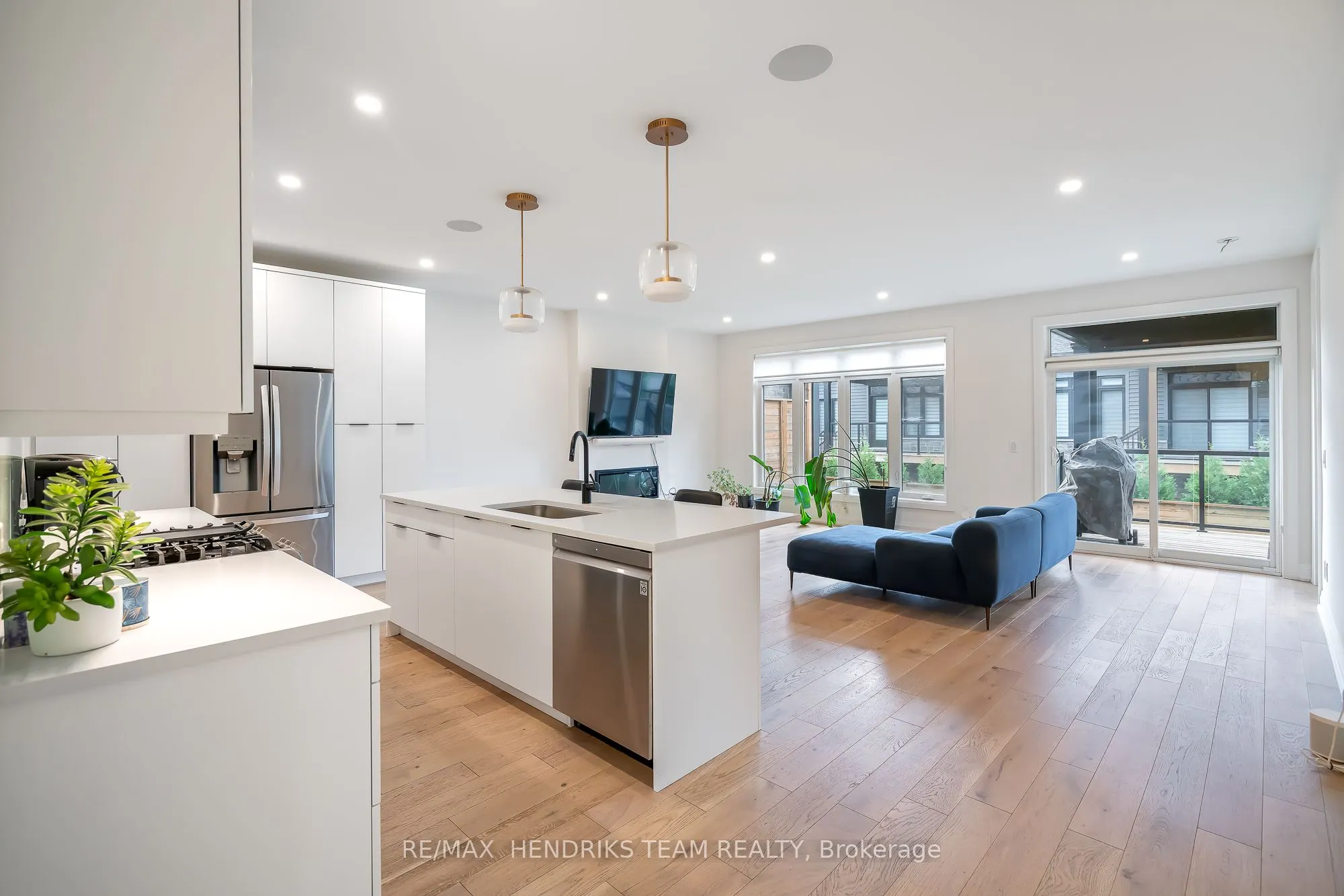 8974 Willoughby Drive, #36