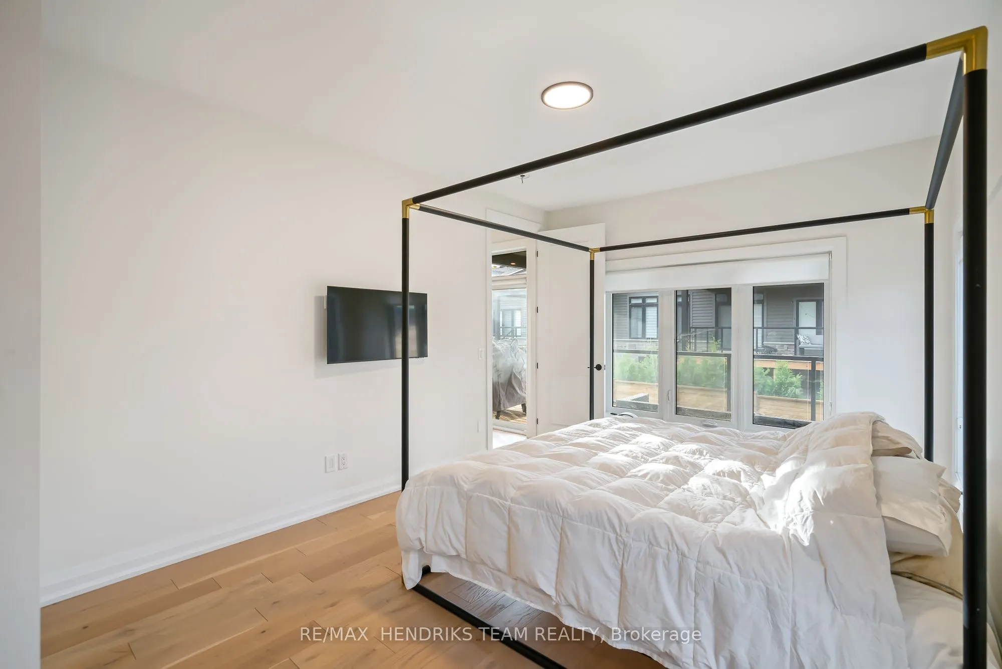 8974 Willoughby Drive, #36