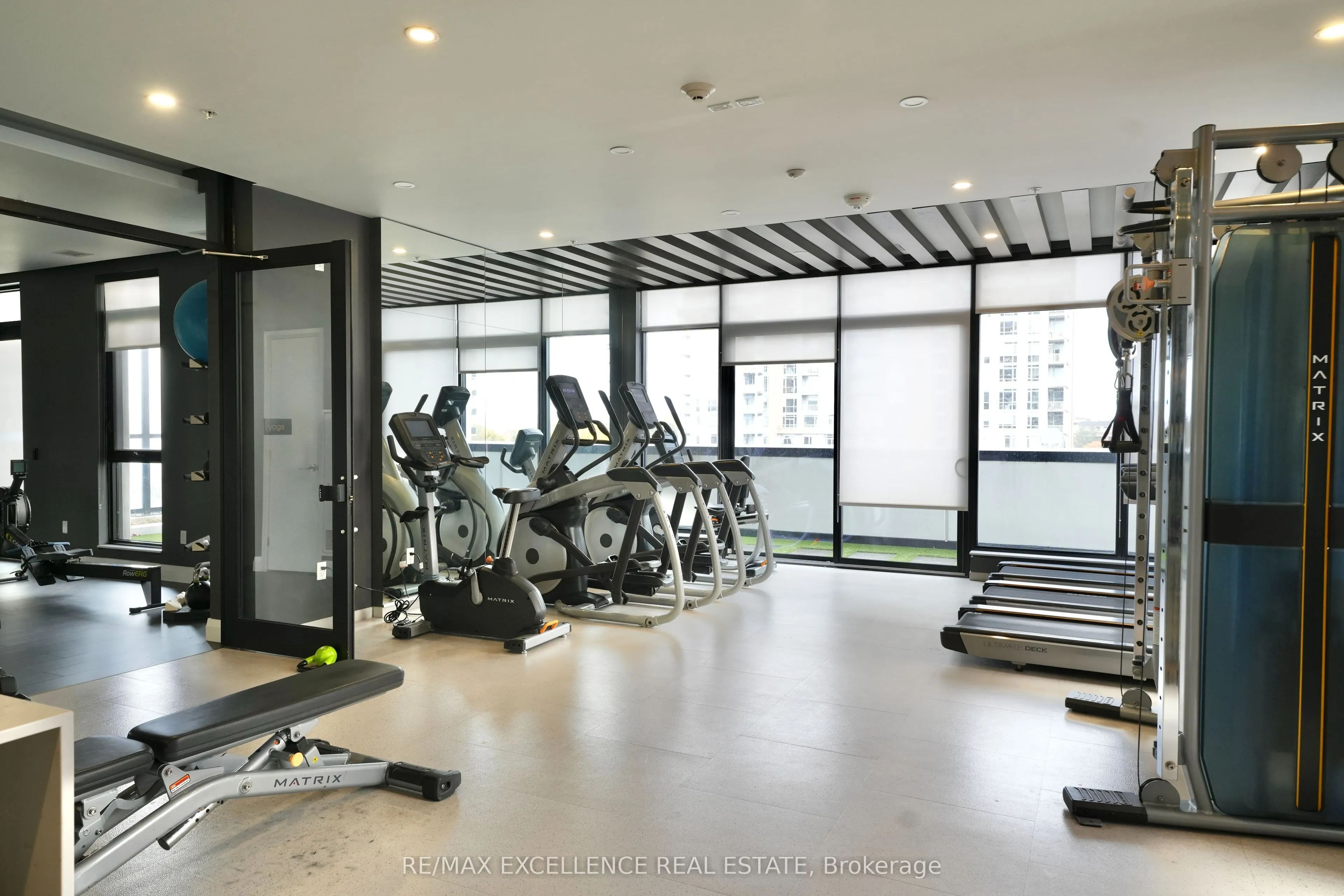 181 King Street, #1002