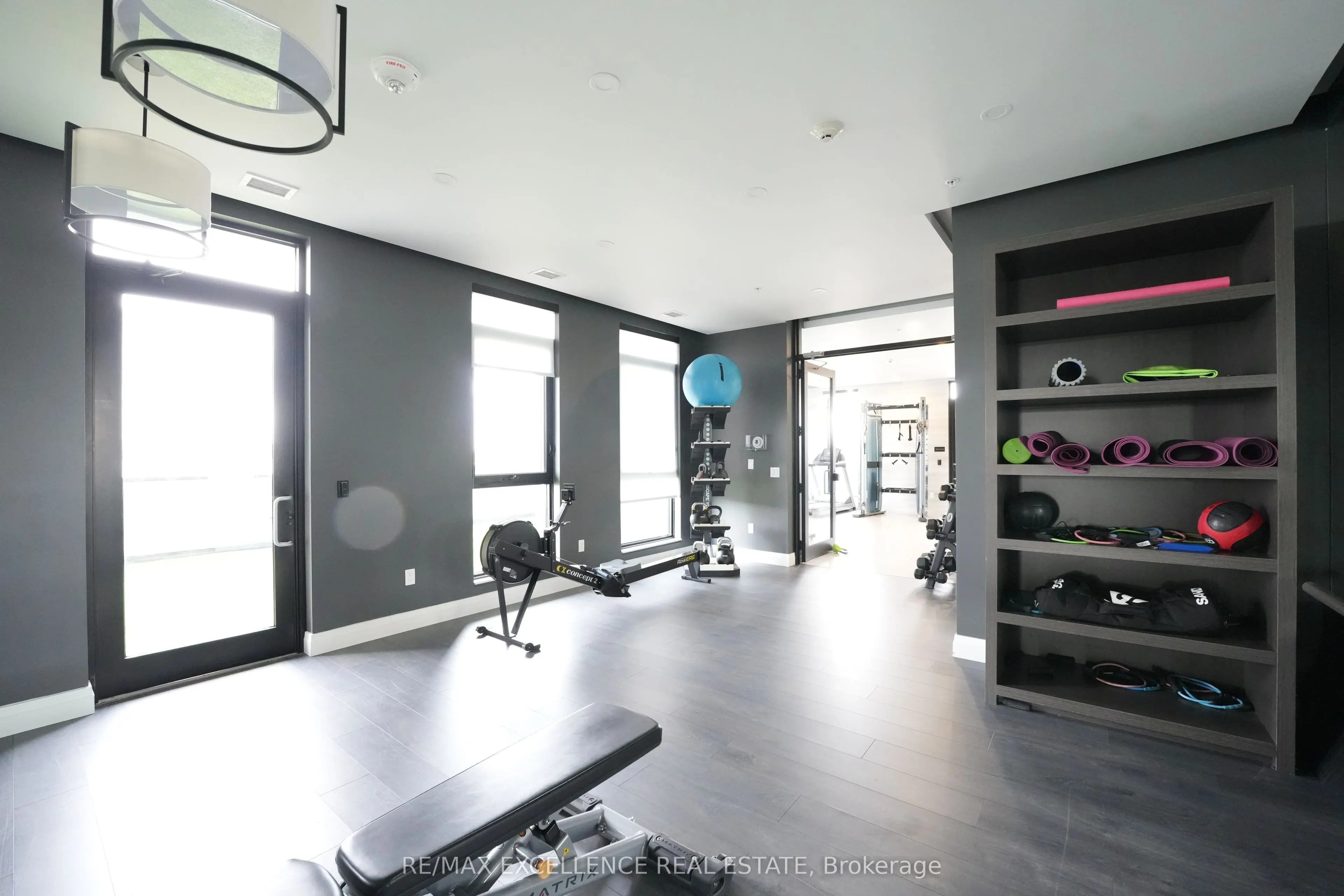 181 King Street, #1002