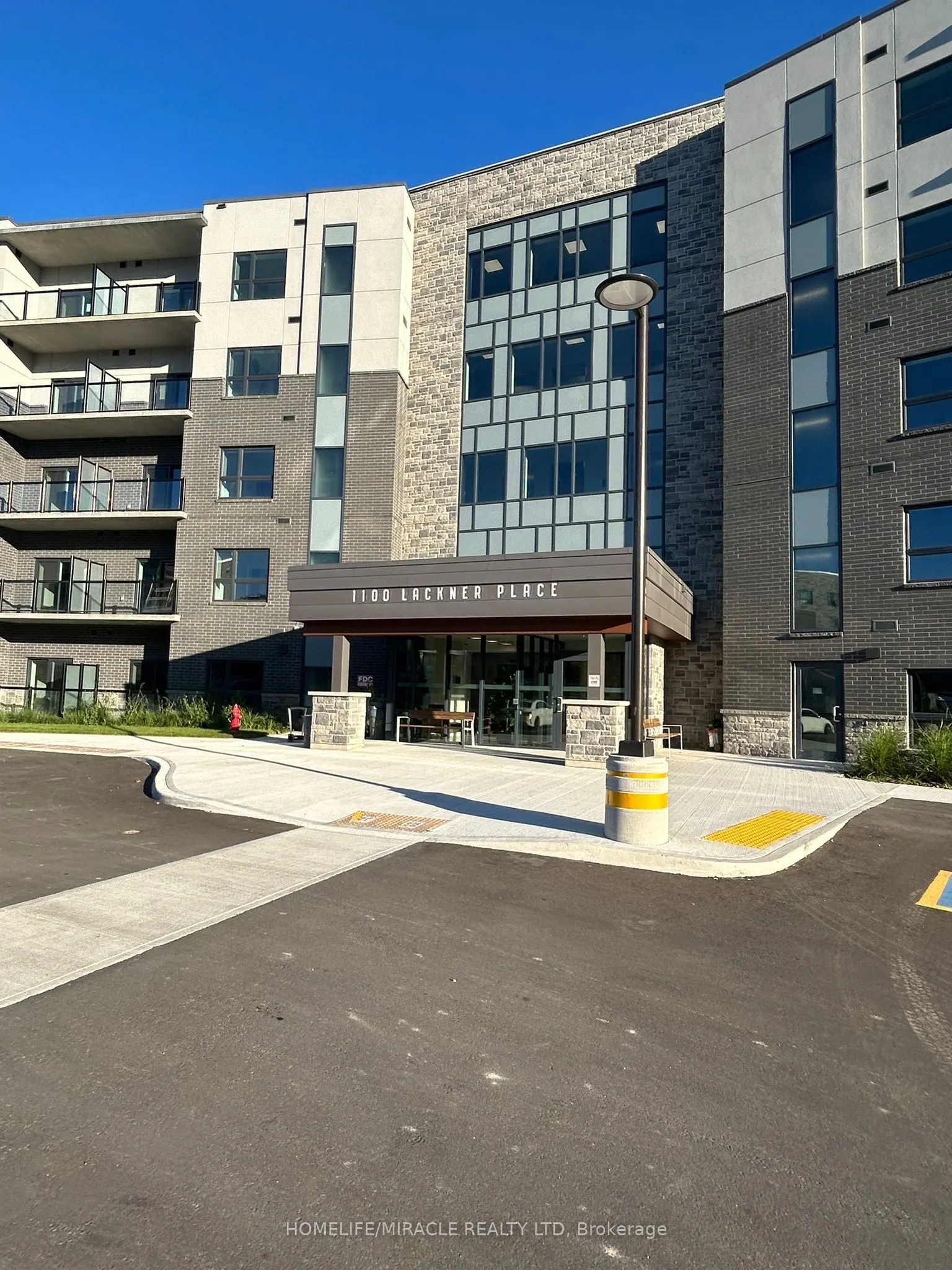 1100 Lackner Place, #221