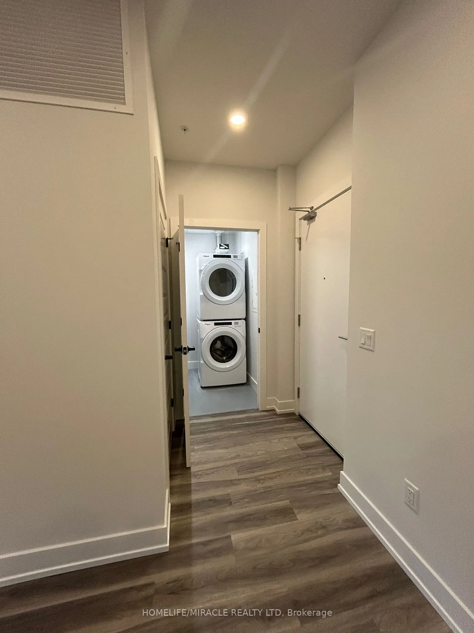 1100 Lackner Place, #221