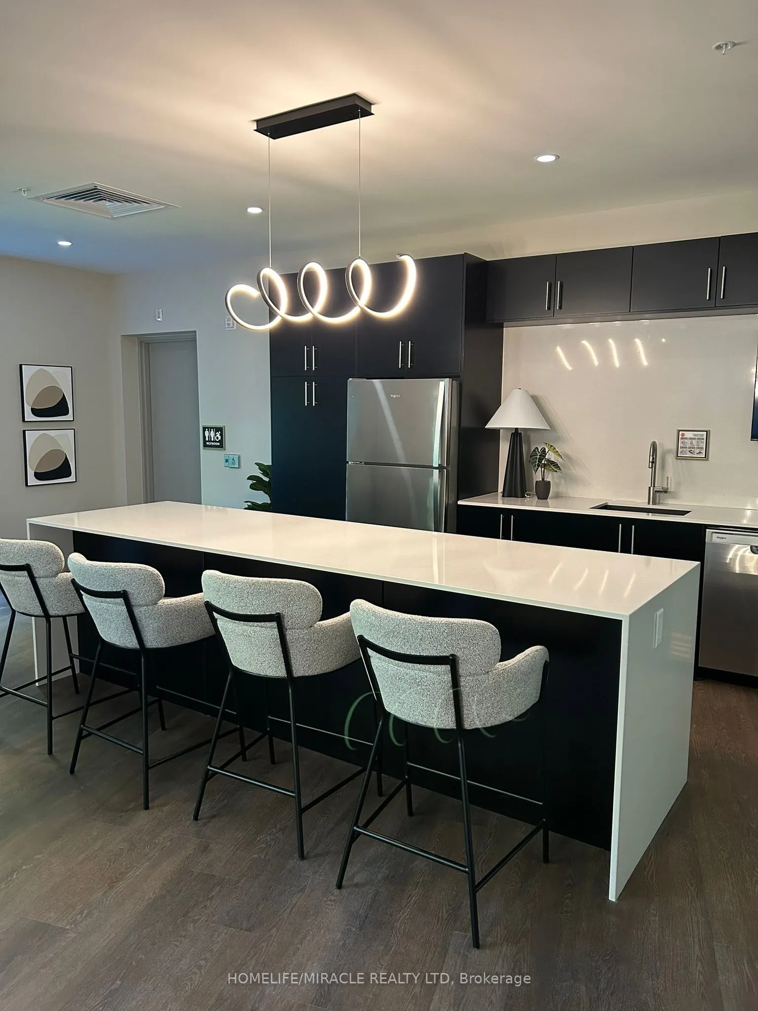 1100 Lackner Place, #221