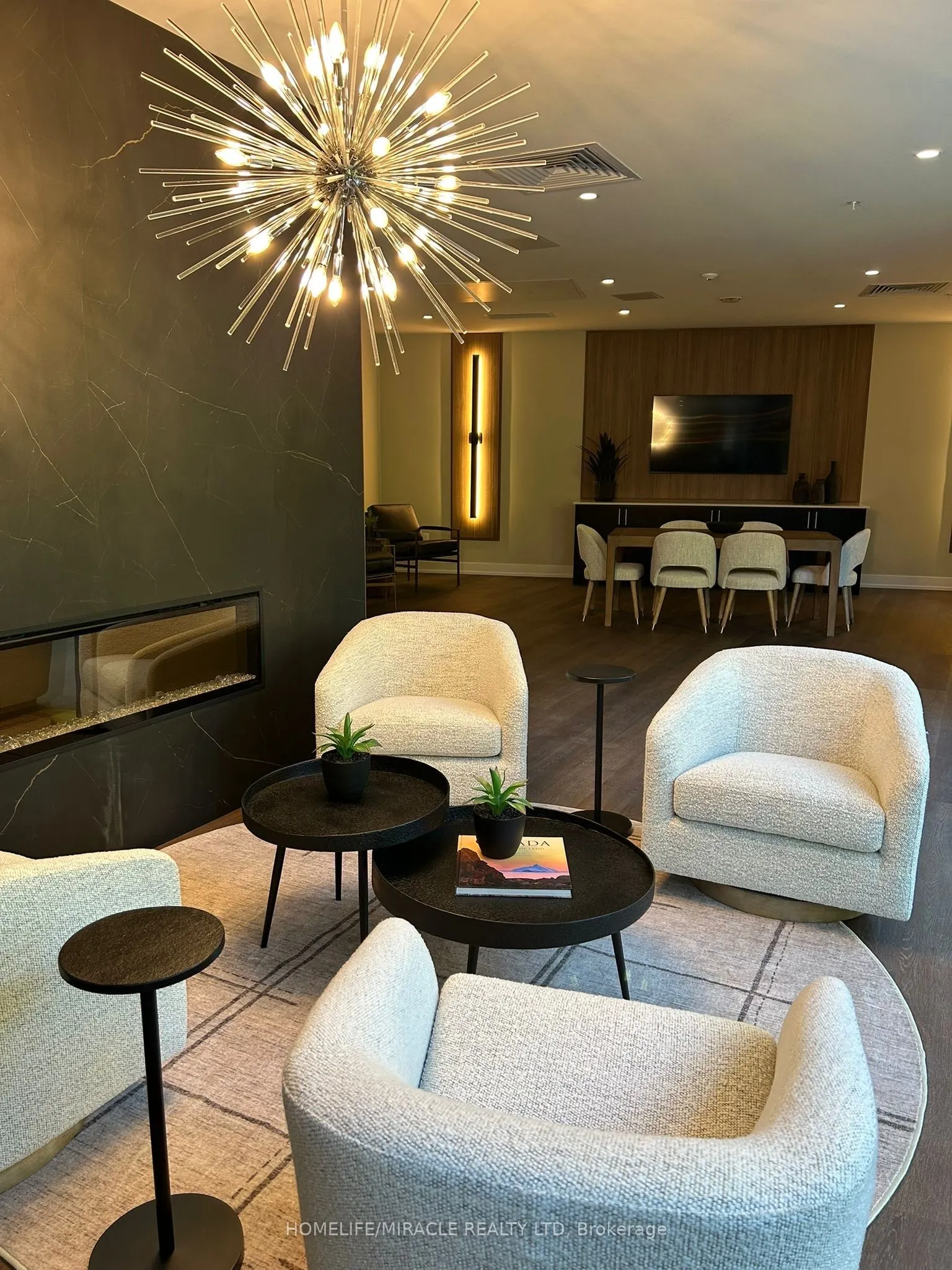 1100 Lackner Place, #221