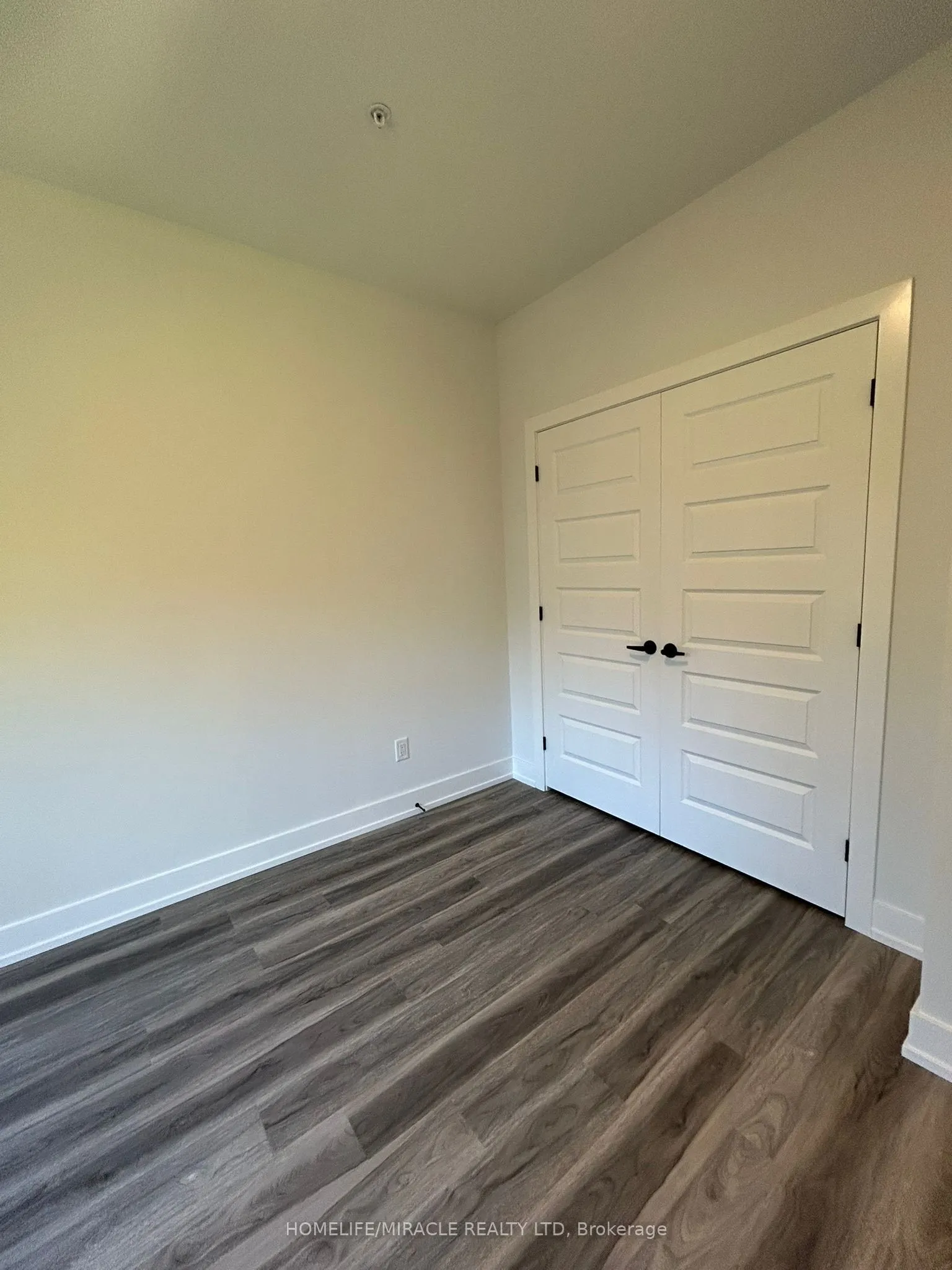 1100 Lackner Place, #221