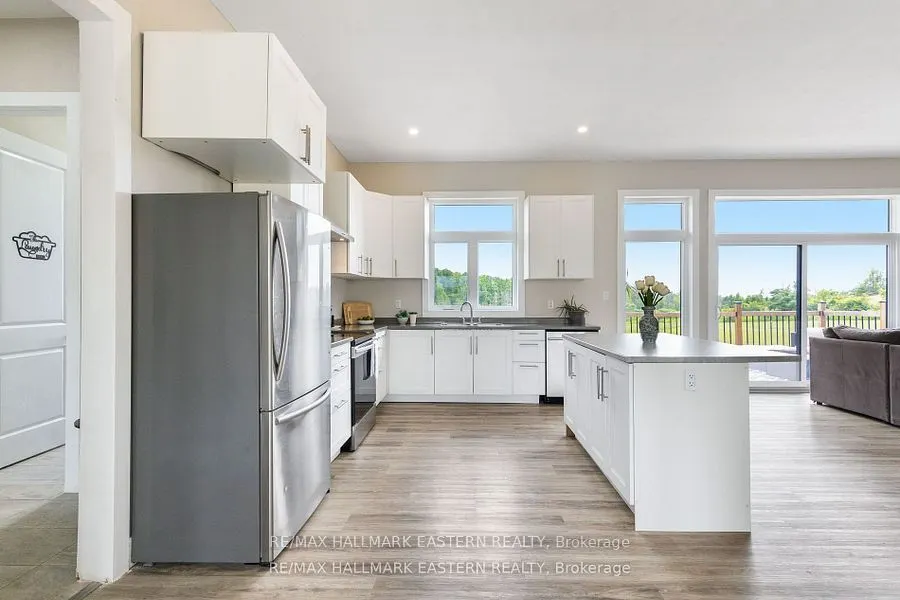 632 Concession 9 Road W