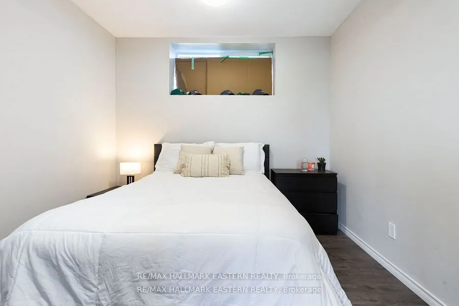 632 Concession 9 Road W