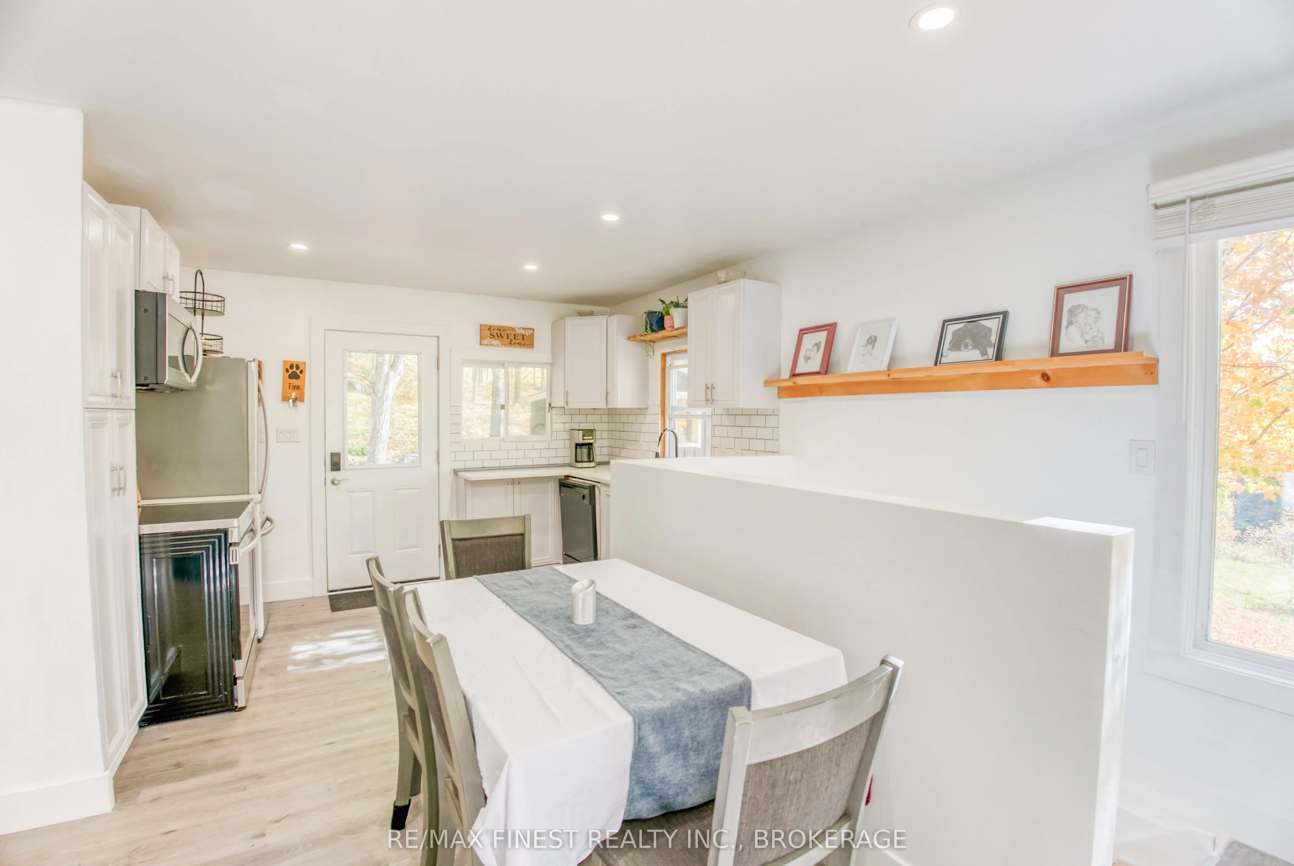 10874 Canoe Lake Road