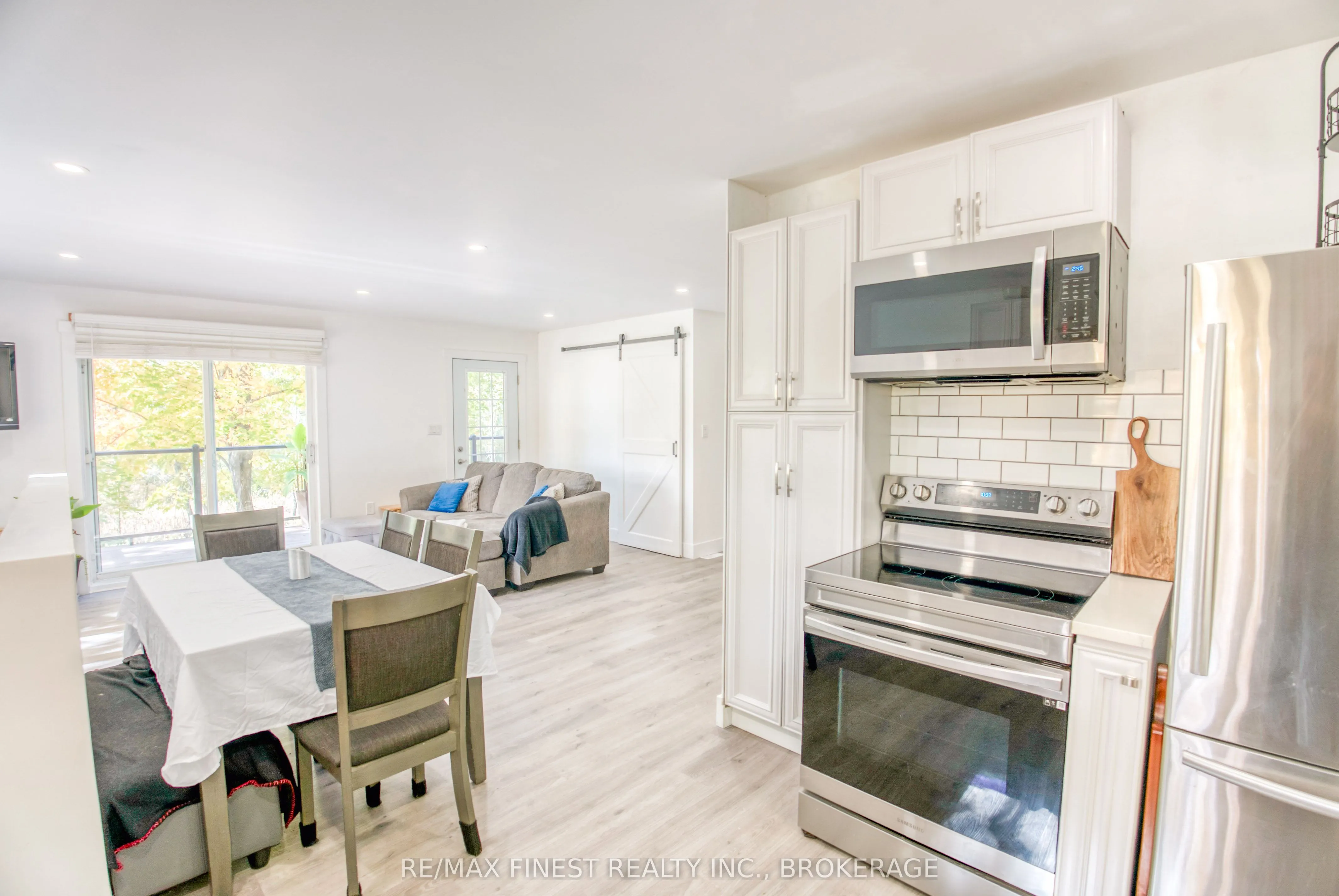 10874 Canoe Lake Road