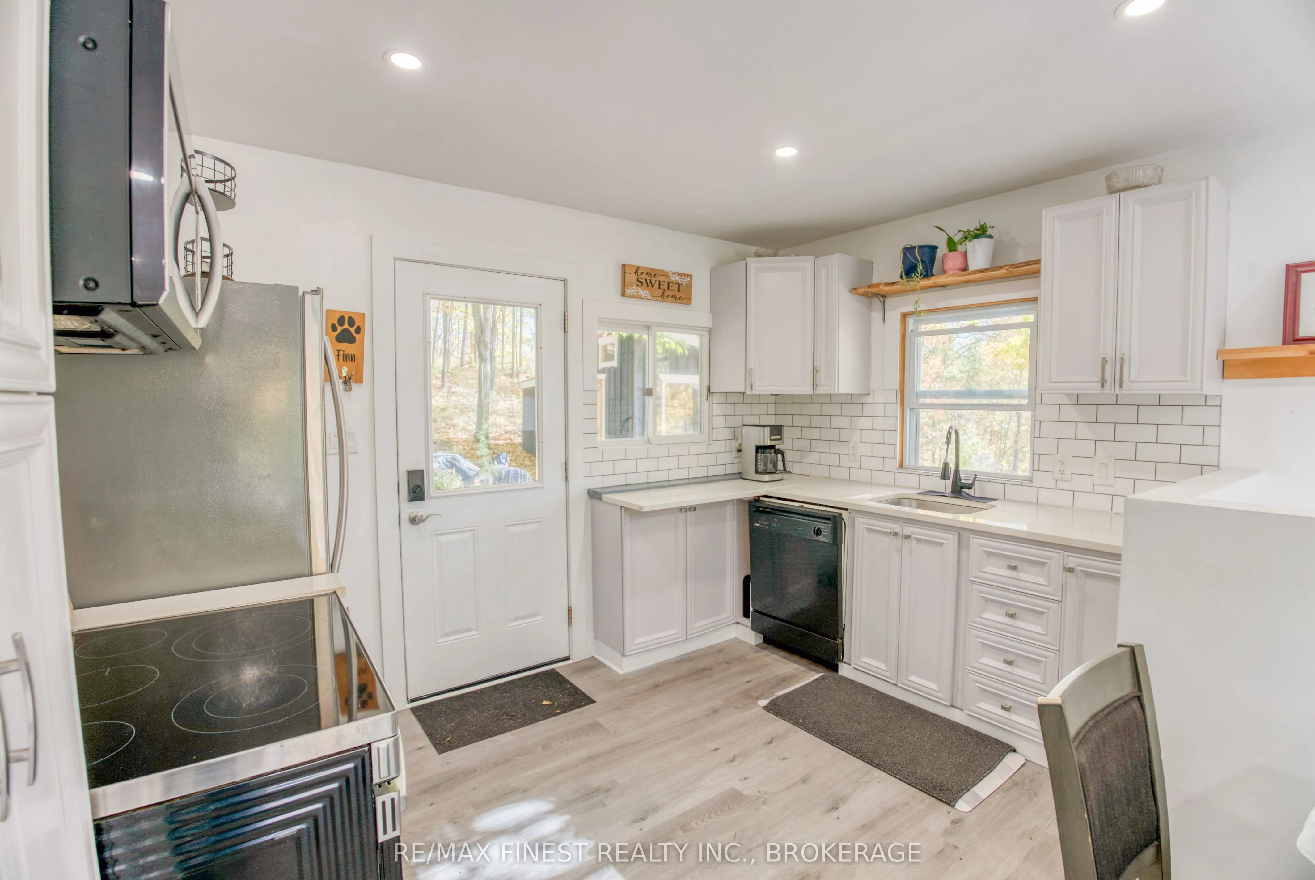 10874 Canoe Lake Road