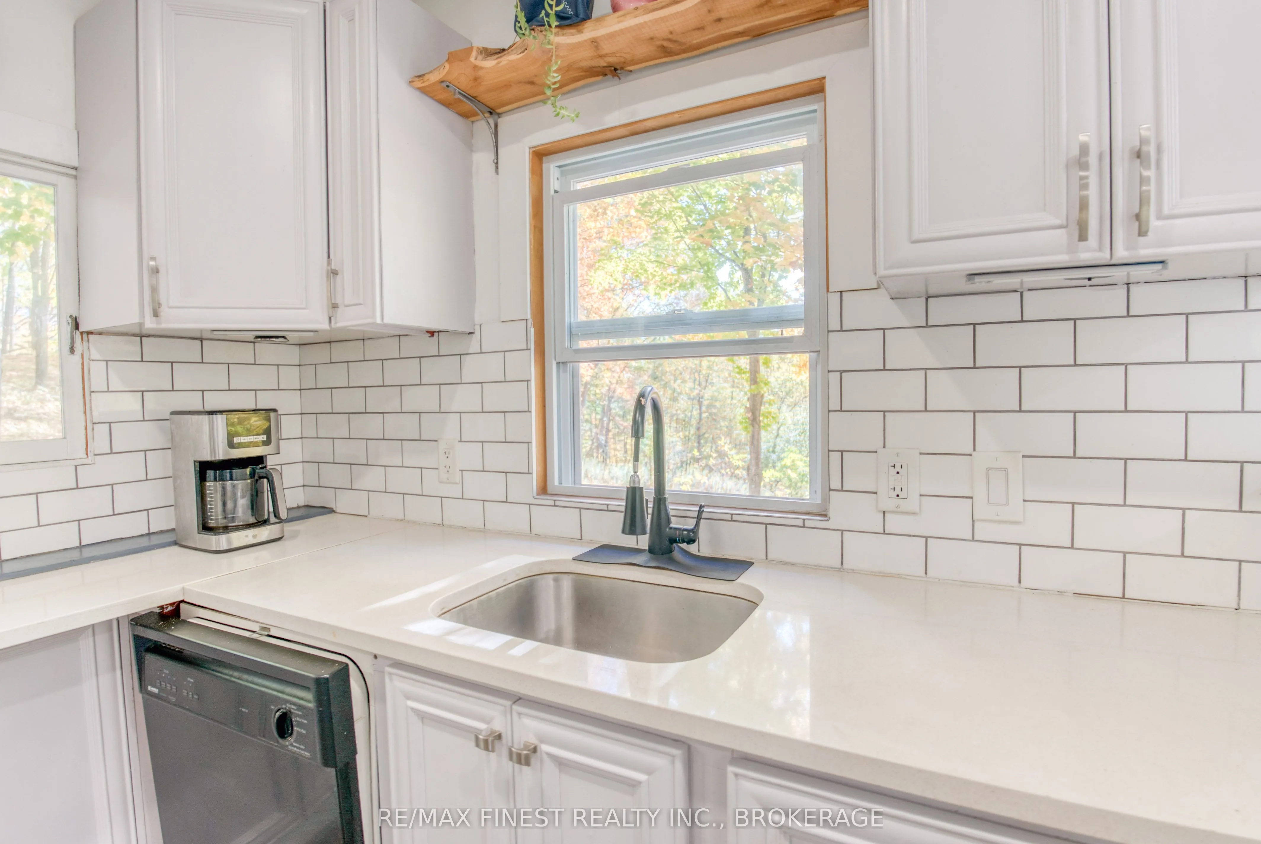 10874 Canoe Lake Road