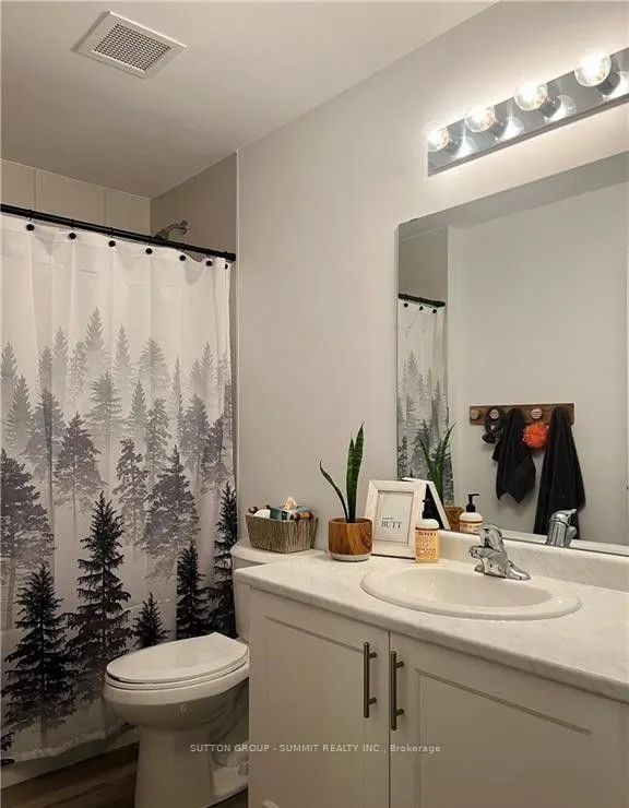 470 Dundas Street, #215