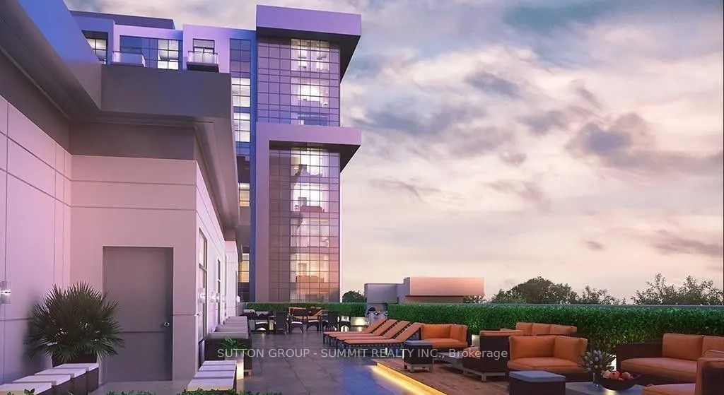 470 Dundas Street, #215