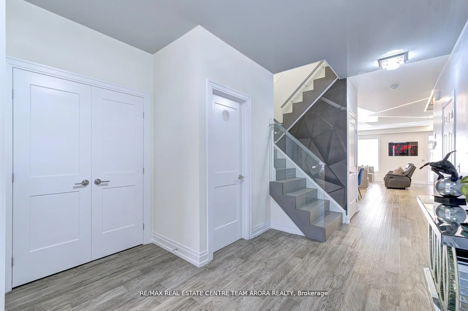 39 Great Fls Boulevard