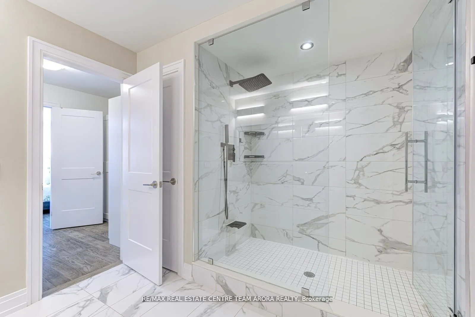 39 Great Fls Boulevard