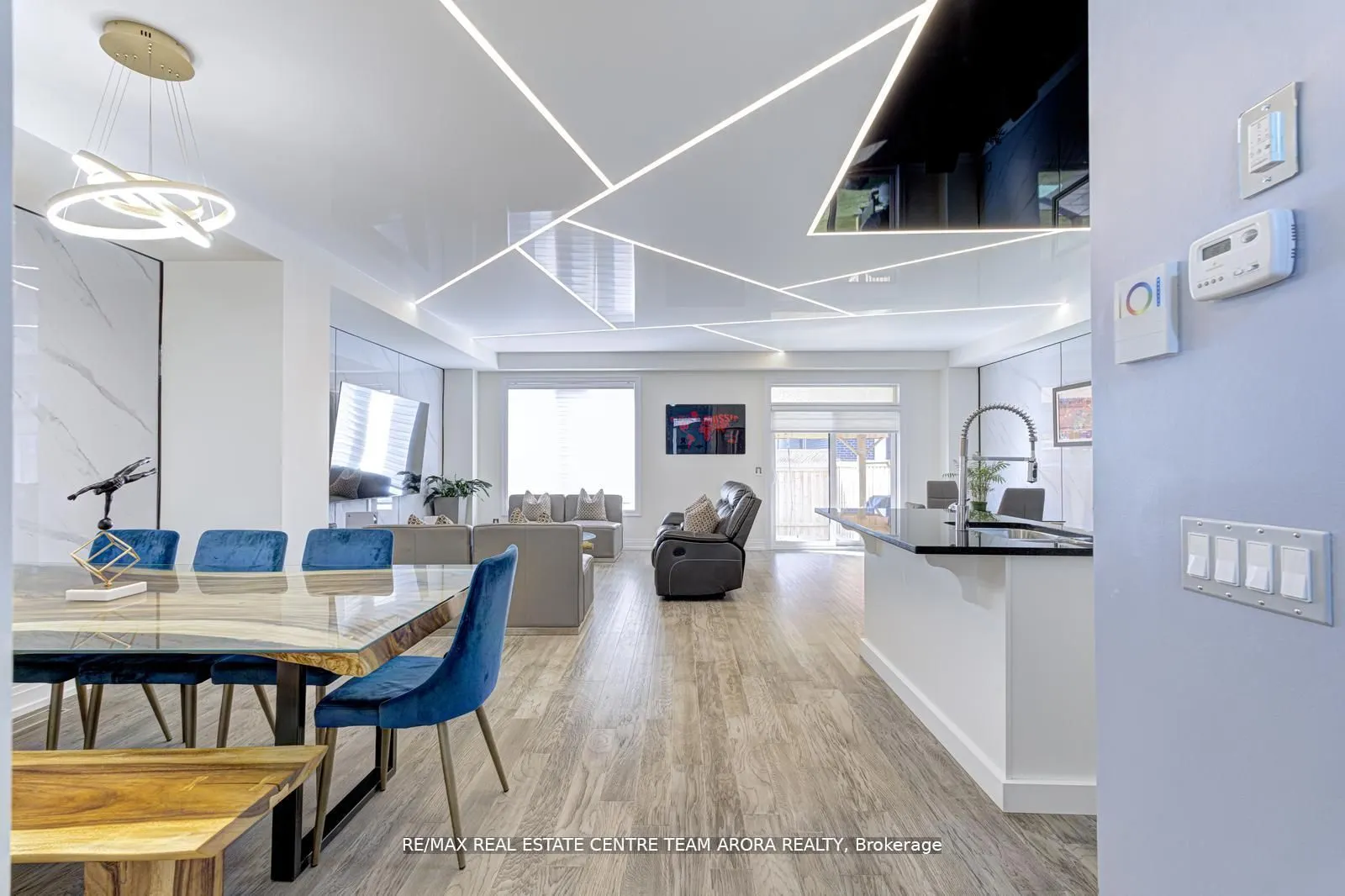 39 Great Fls Boulevard