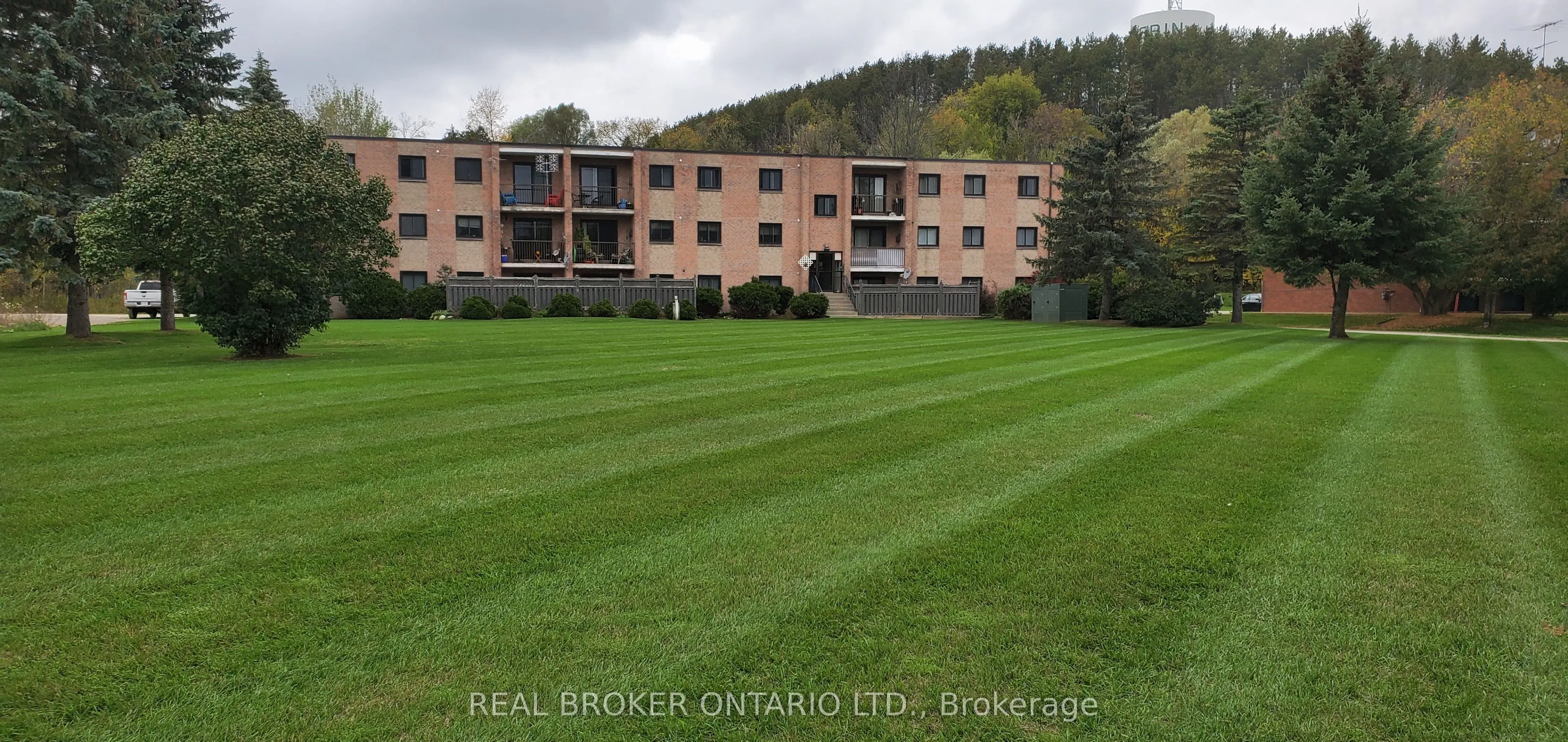 15 Wellington Rd 124, #Apt 5