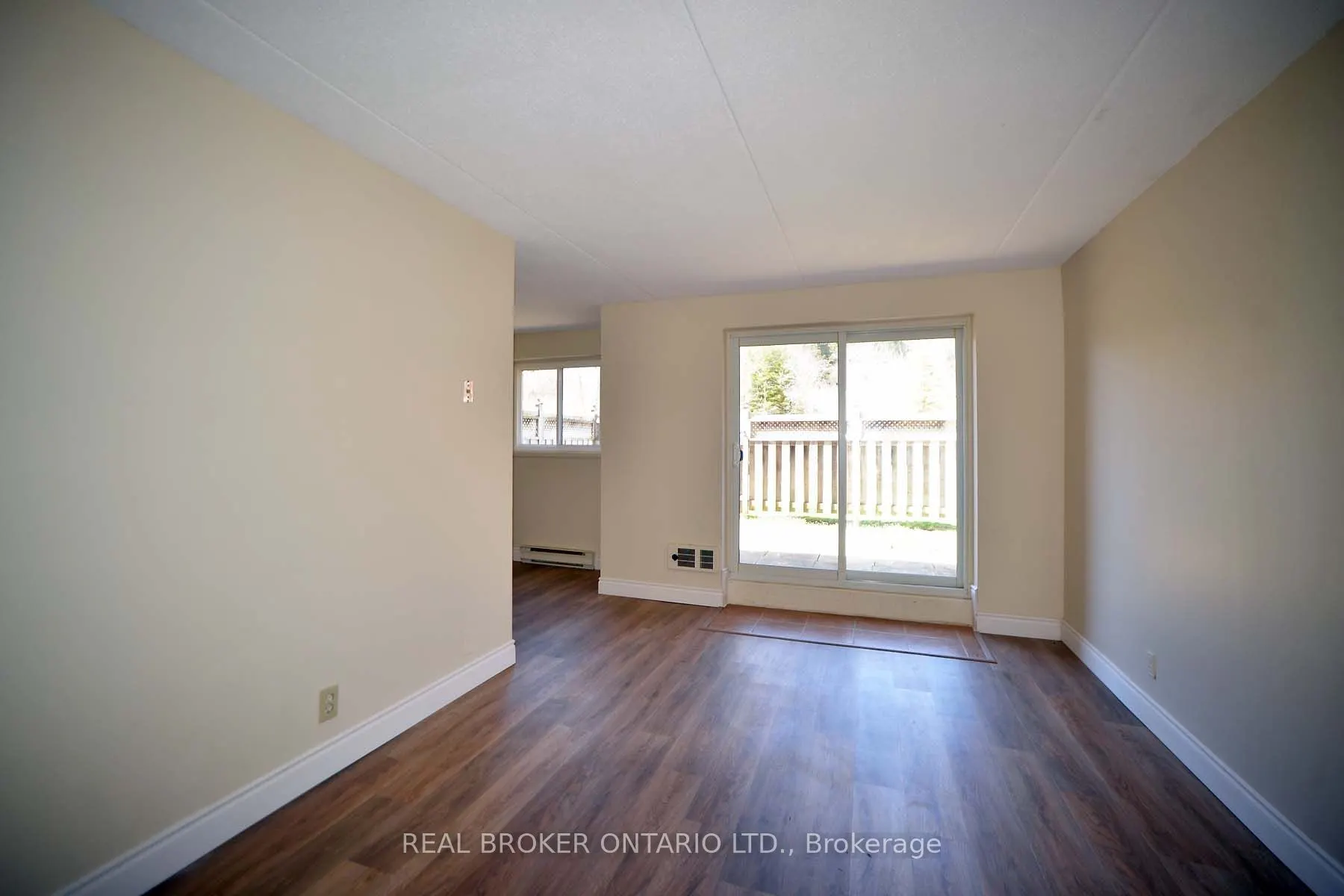 15 Wellington Rd 124, #Apt 5