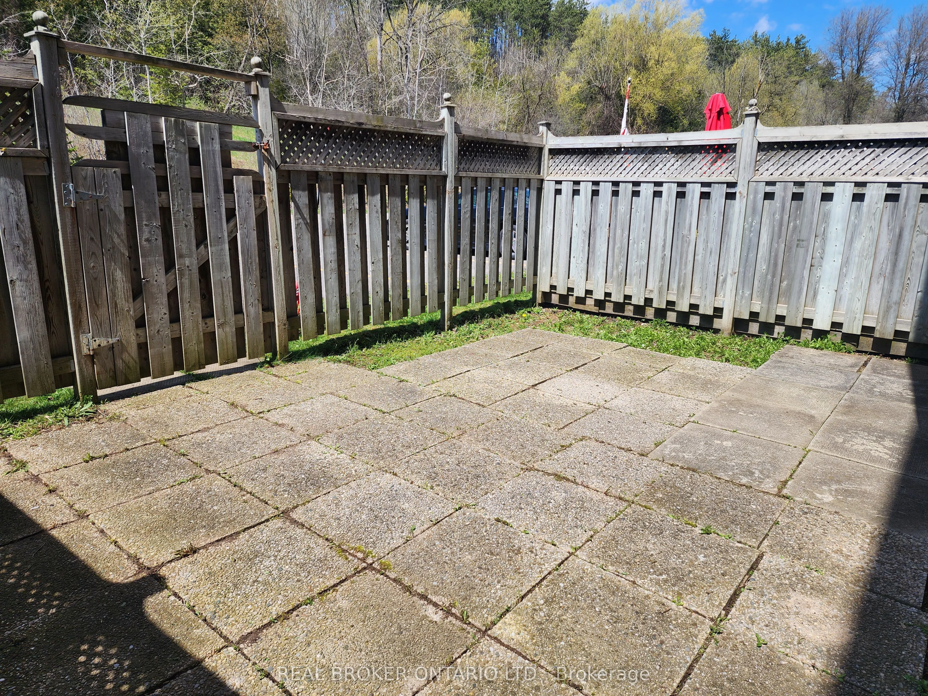 15 Wellington Rd 124, #Apt 5