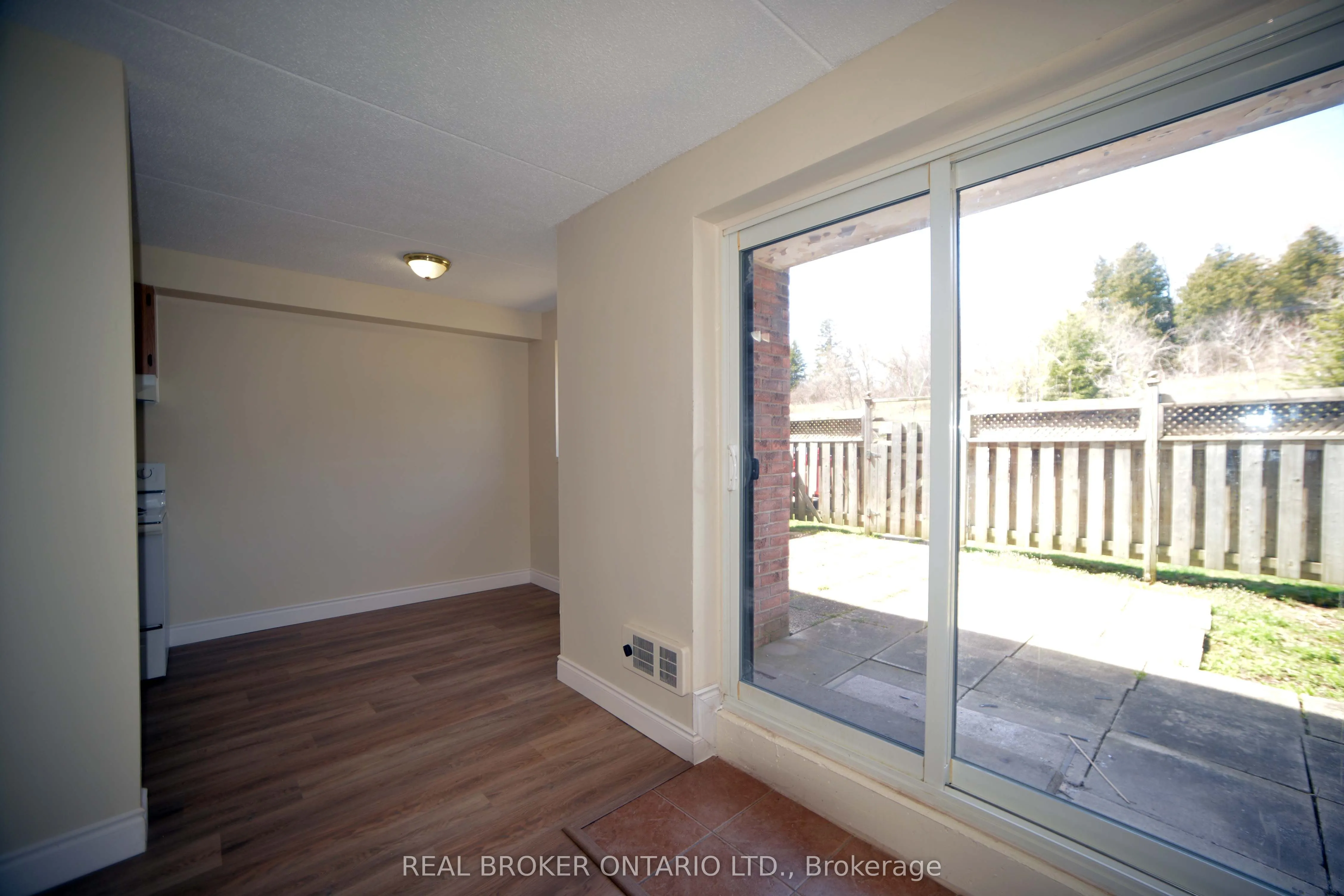 15 Wellington Rd 124, #Apt 5