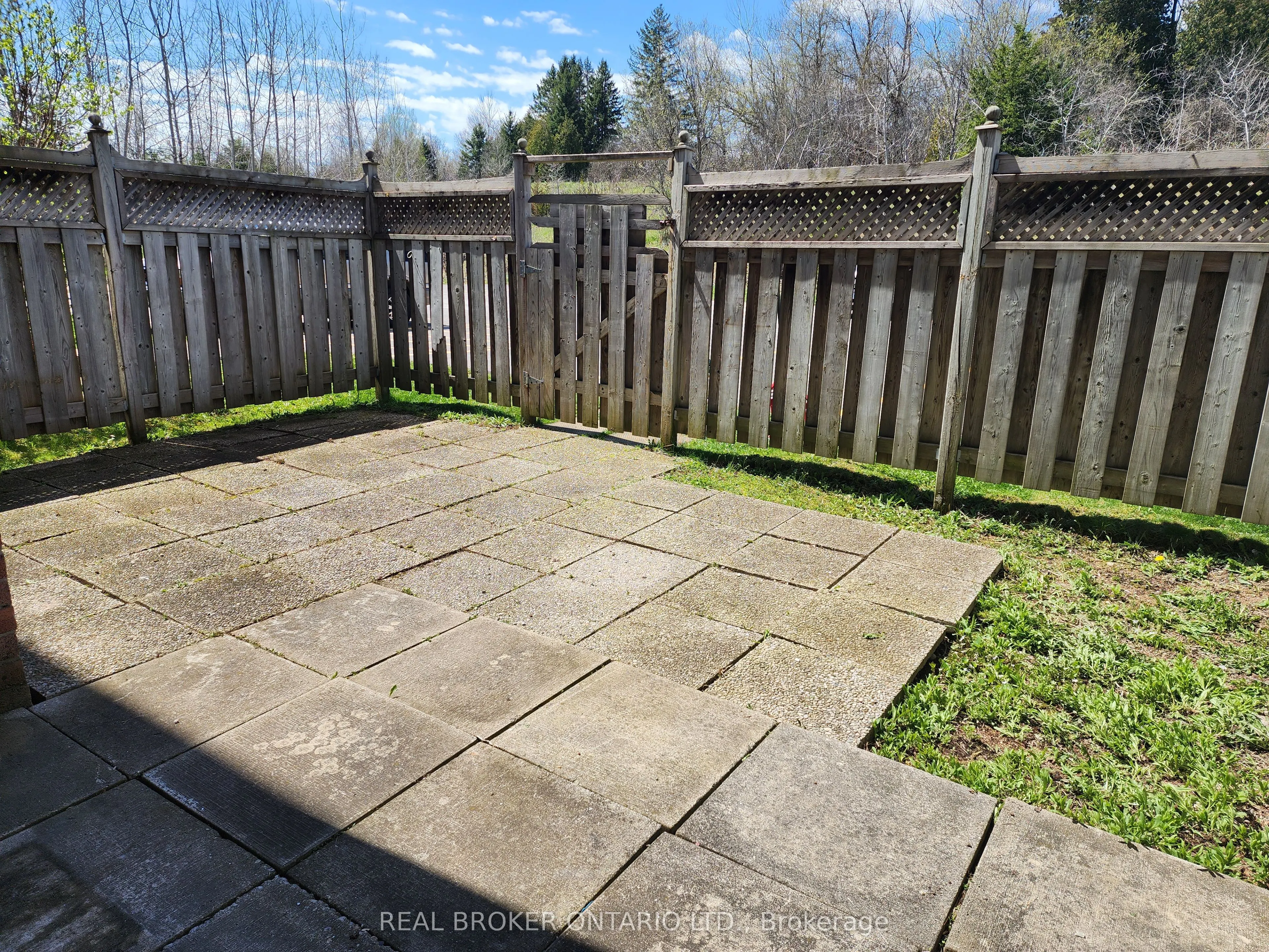 15 Wellington Rd 124, #Apt 5