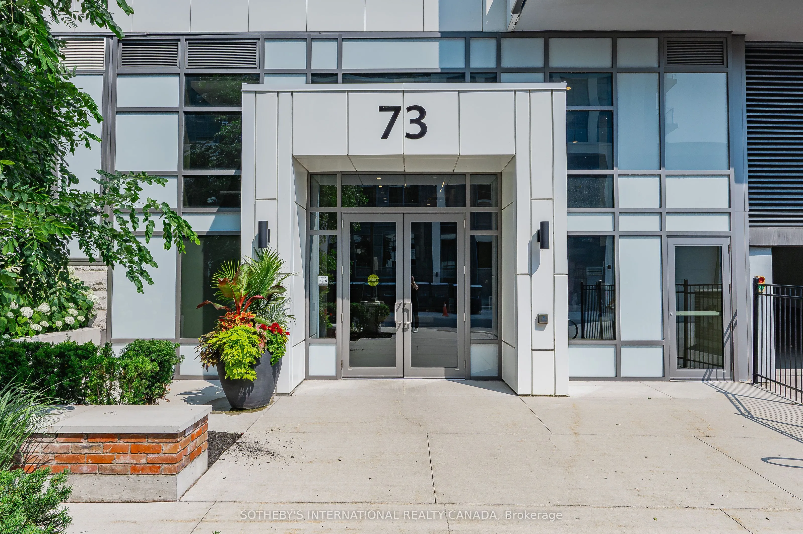 73 Arthur Street, #612