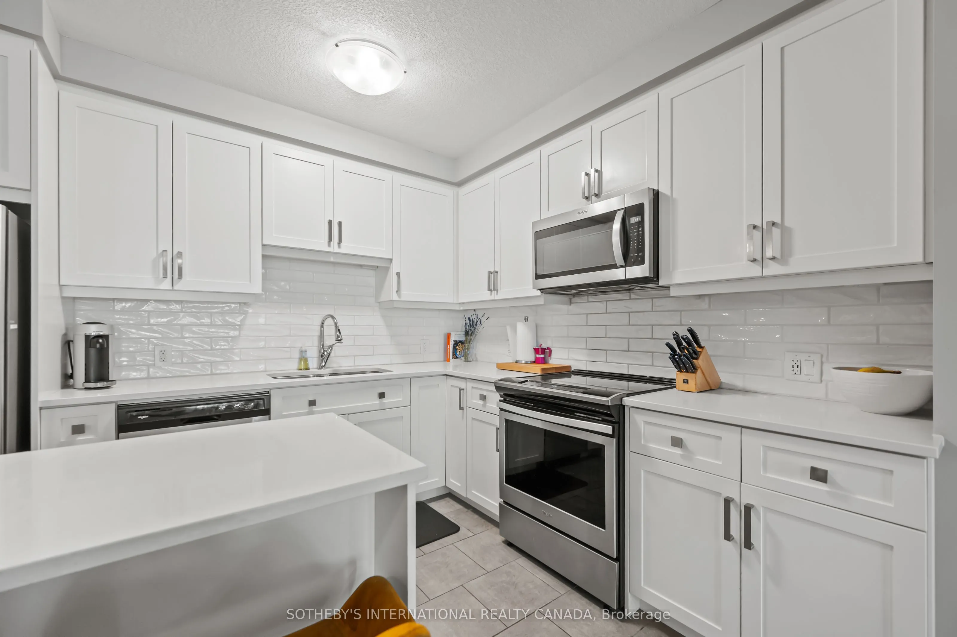 73 Arthur Street, #612