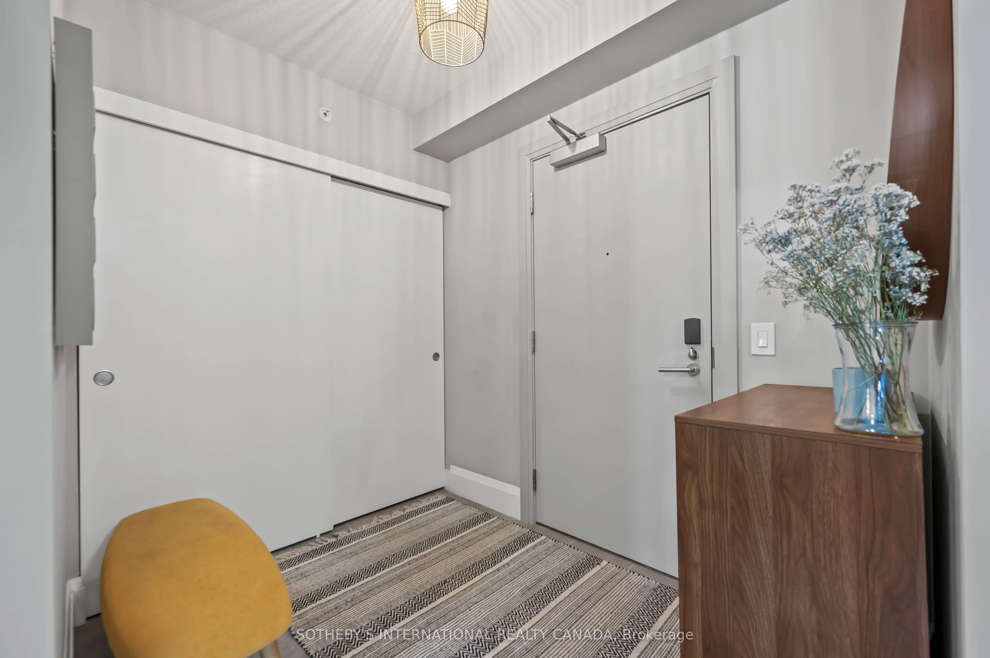 73 Arthur Street, #612