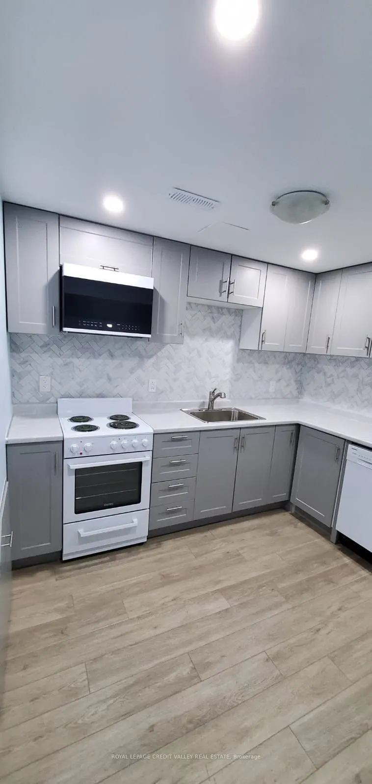 53 Carrington (Bsmt) Place