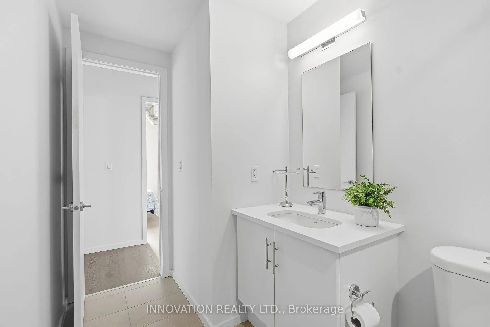 1000 Wellington Street W, #410