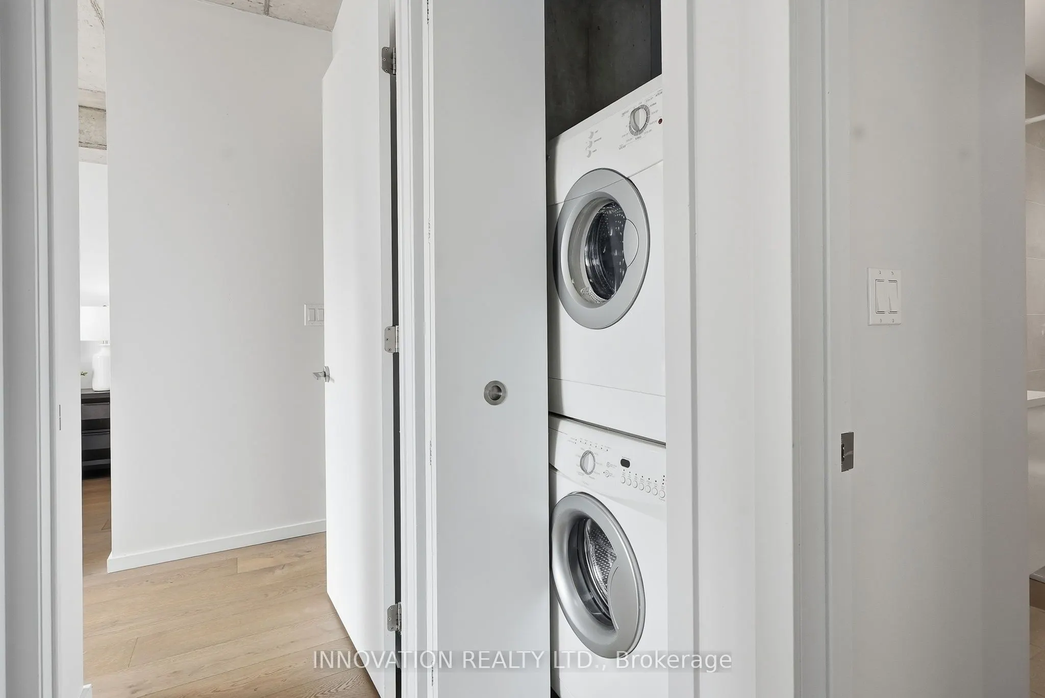 1000 Wellington Street W, #410