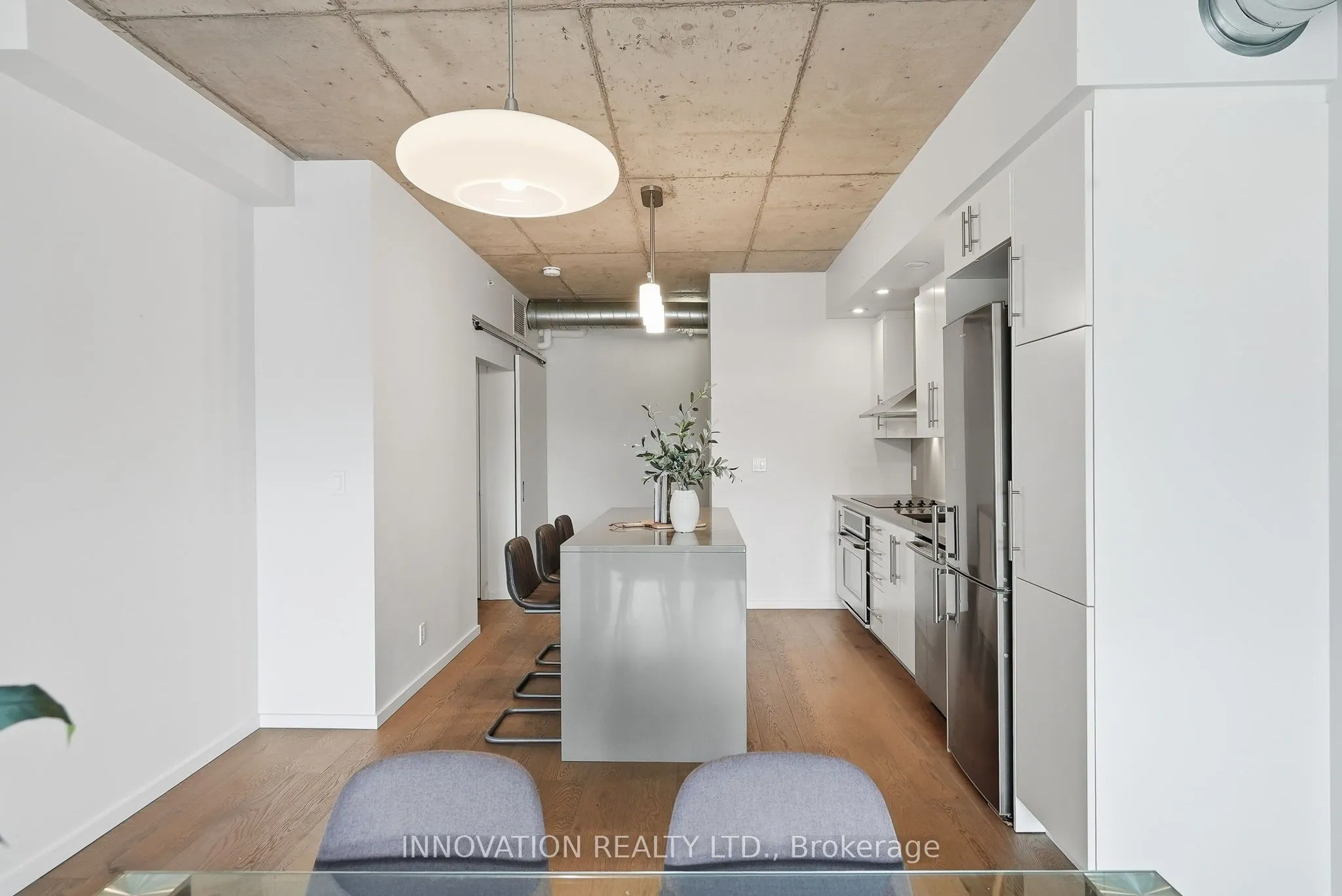 1000 Wellington Street W, #410