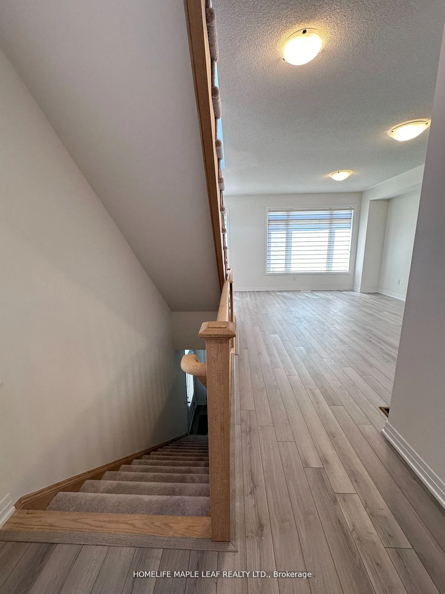 585 Colbourne Street E, #201