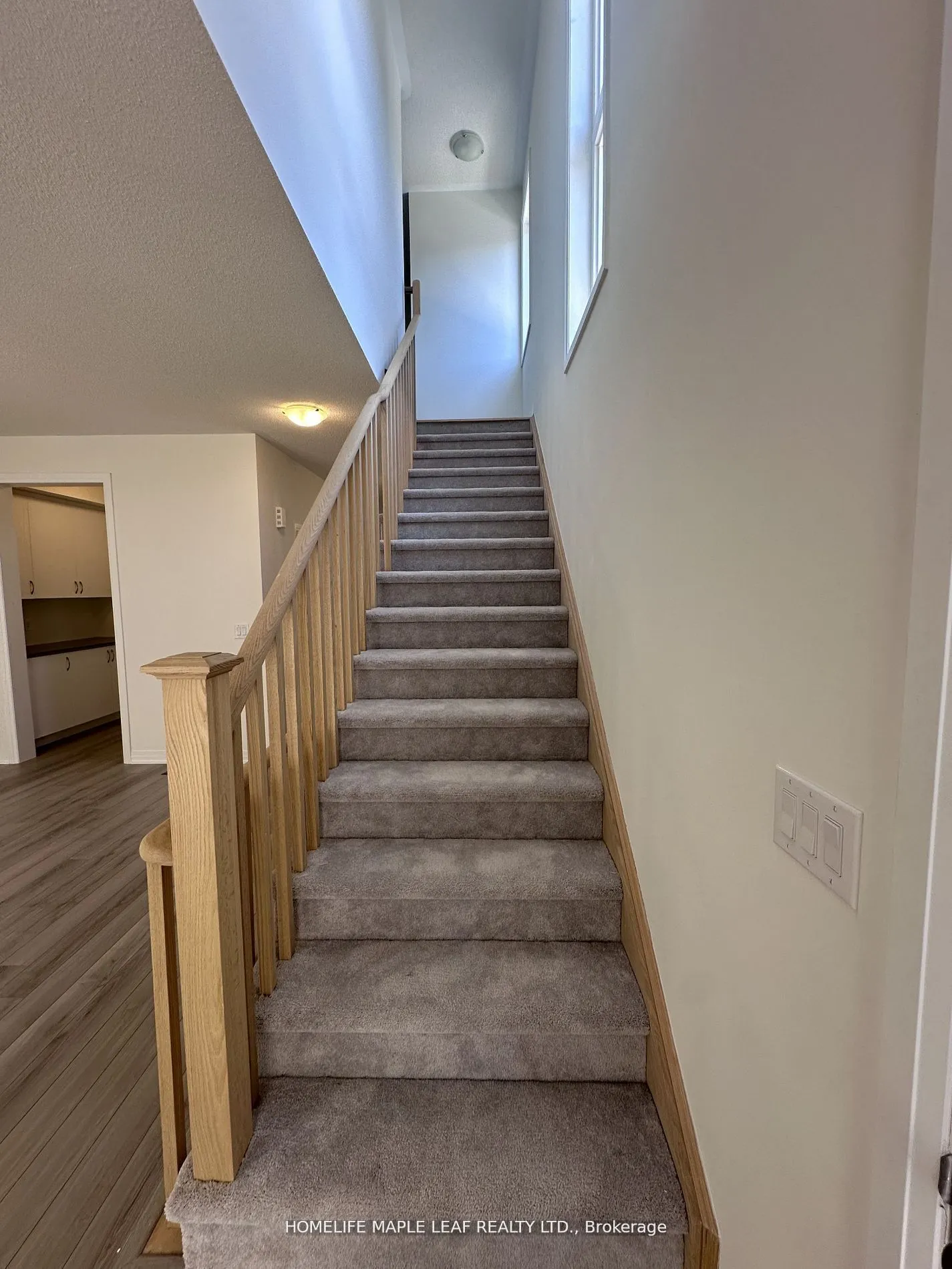 585 Colbourne Street E, #201