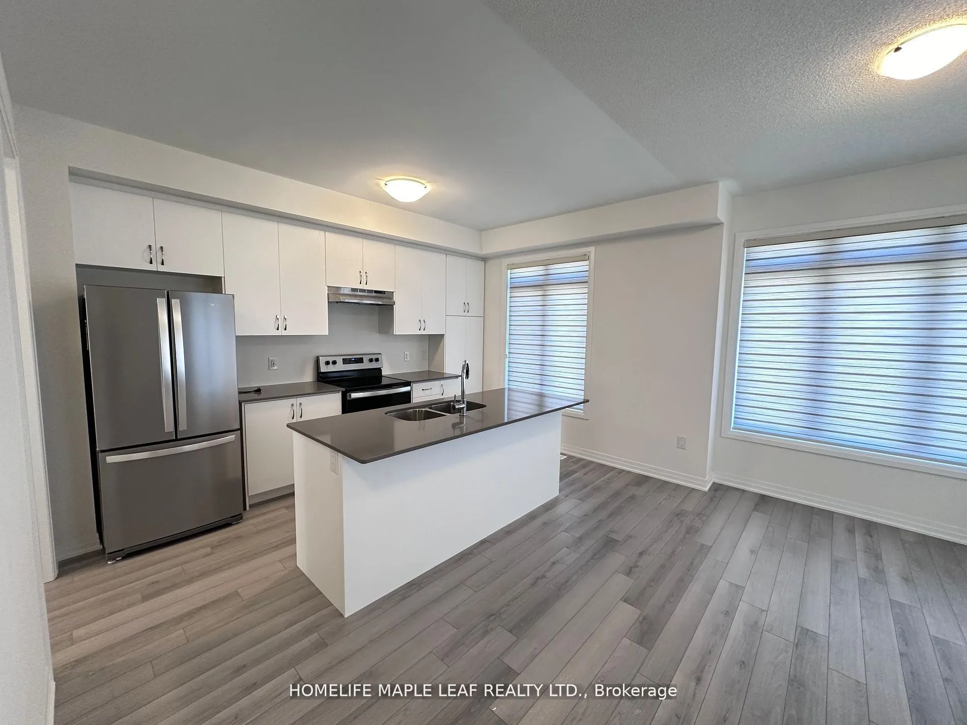 585 Colbourne Street E, #201