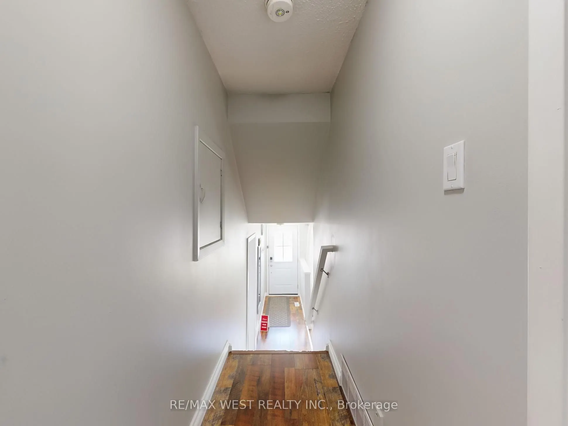 187 Broken Oak Crescent