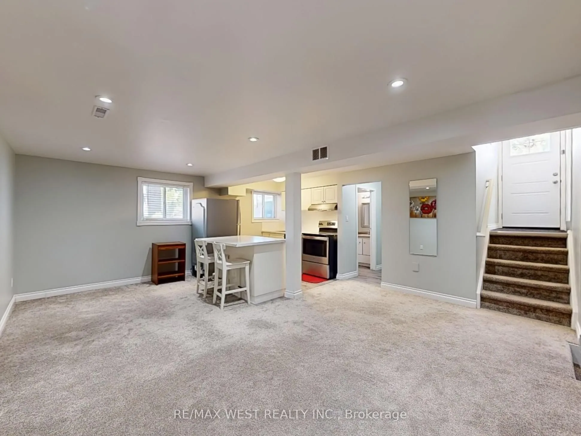 187 Broken Oak Crescent