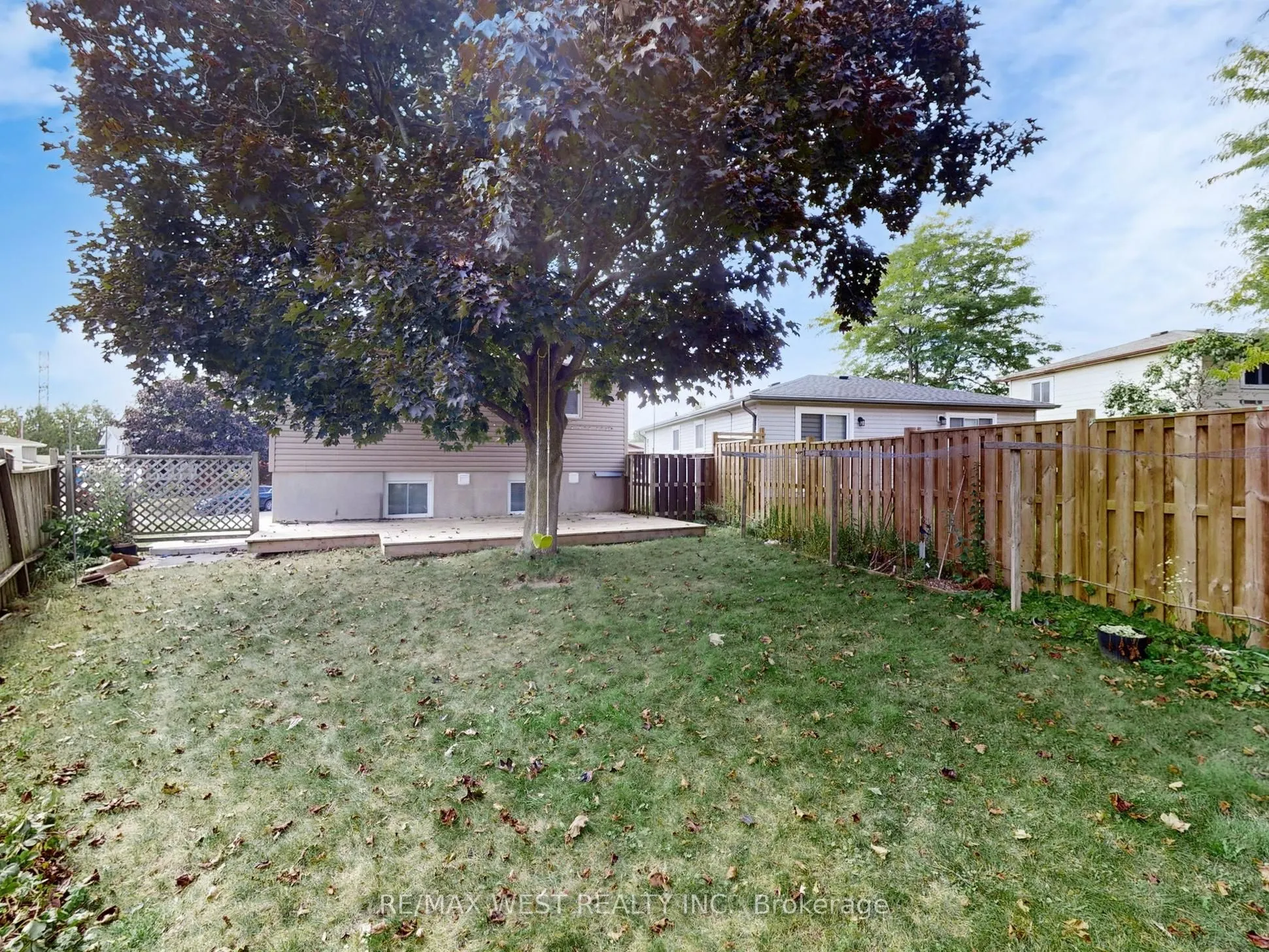 187 Broken Oak Crescent