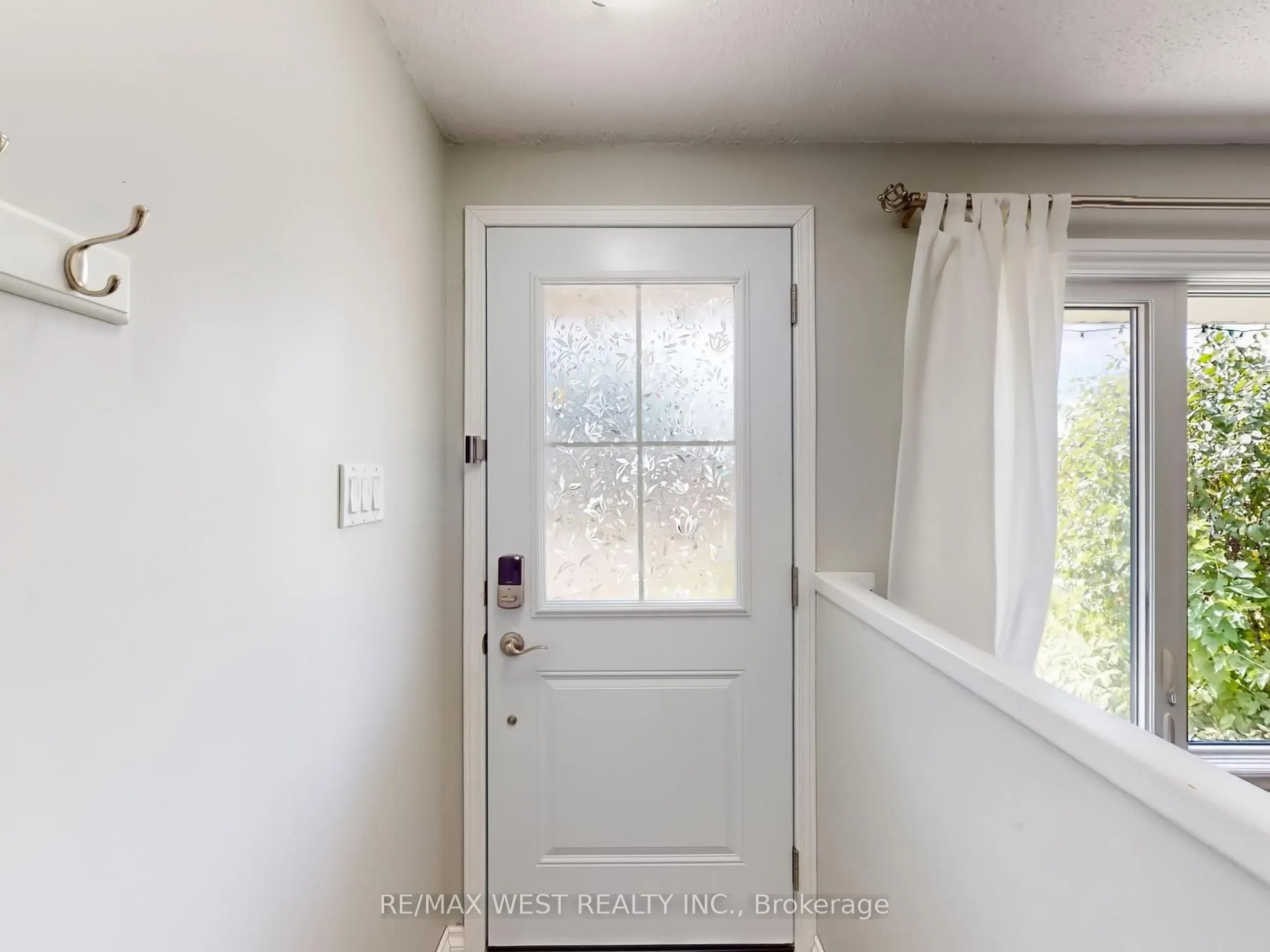 187 Broken Oak Crescent