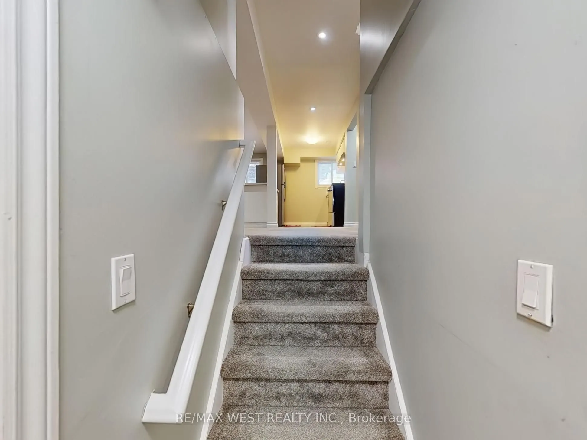 187 Broken Oak Crescent