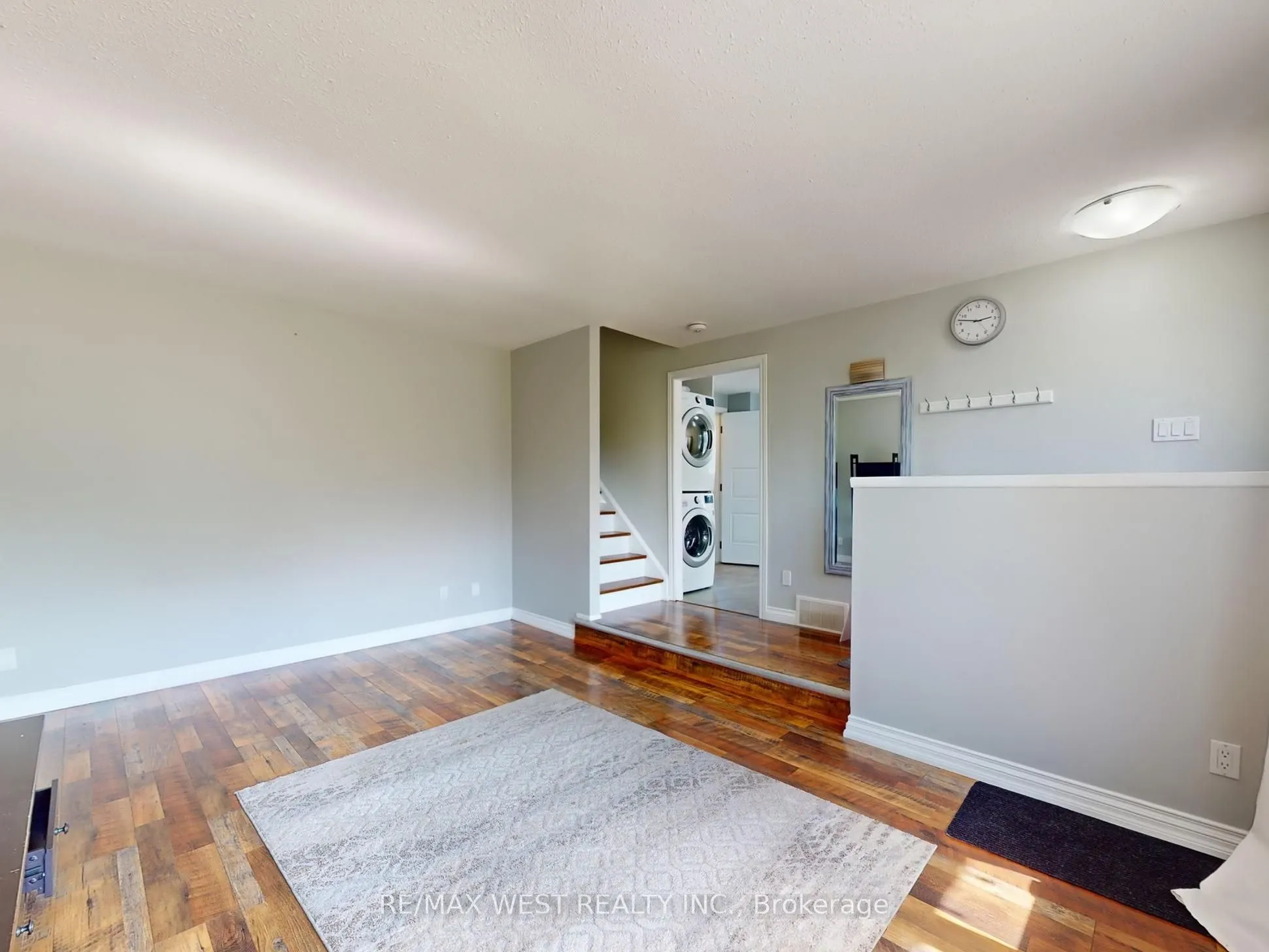 187 Broken Oak Crescent