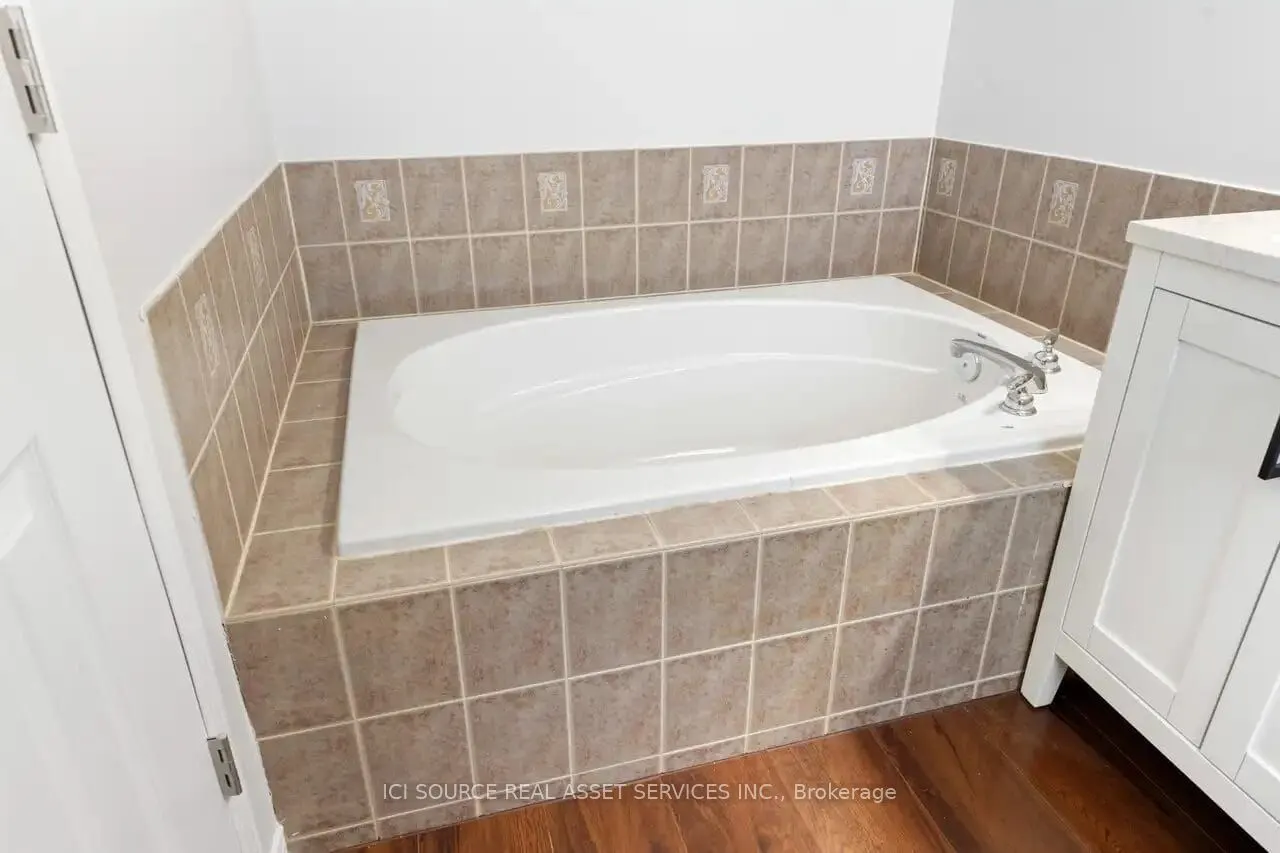 239 Meadowbreeze Drive