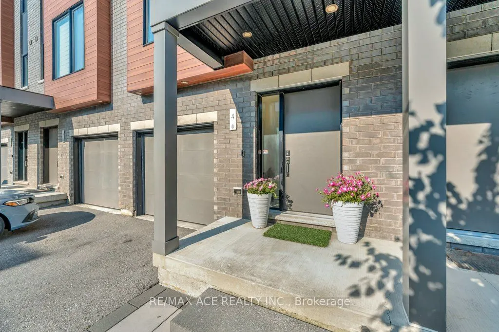 107 Concession Street, #4
