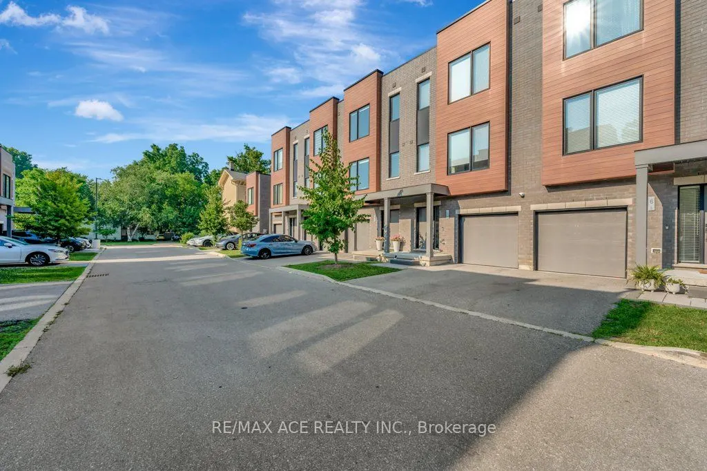 107 Concession Street, #4