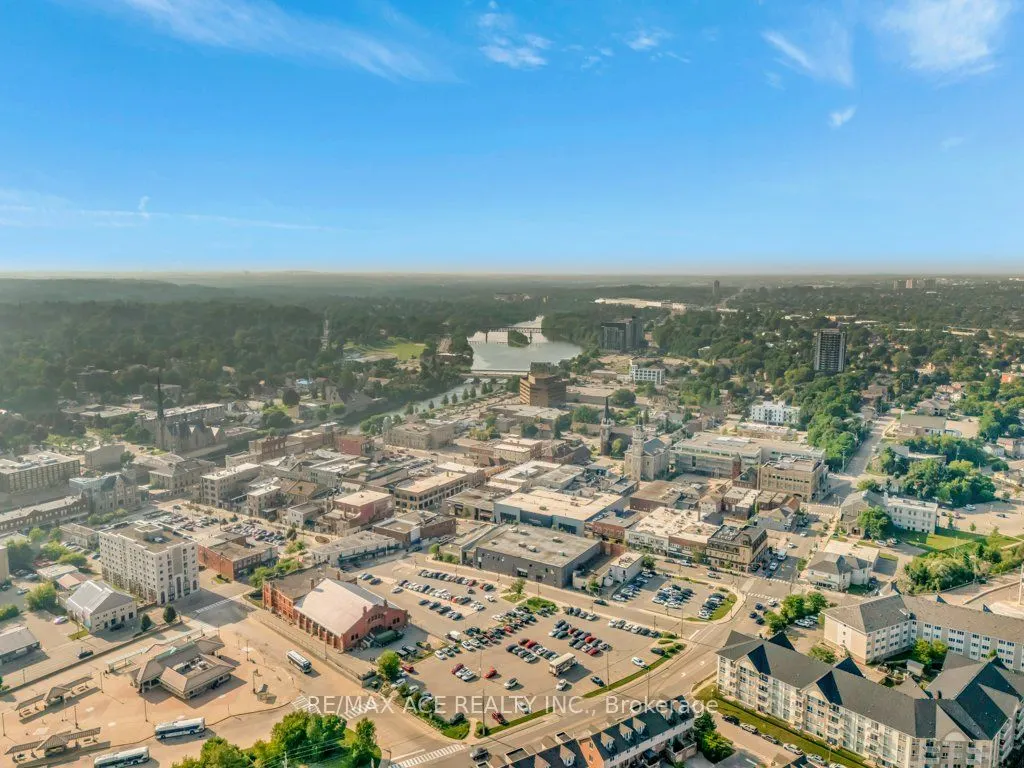 107 Concession Street, #4