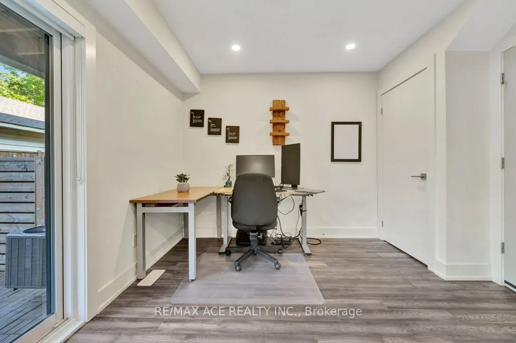 107 Concession Street, #4