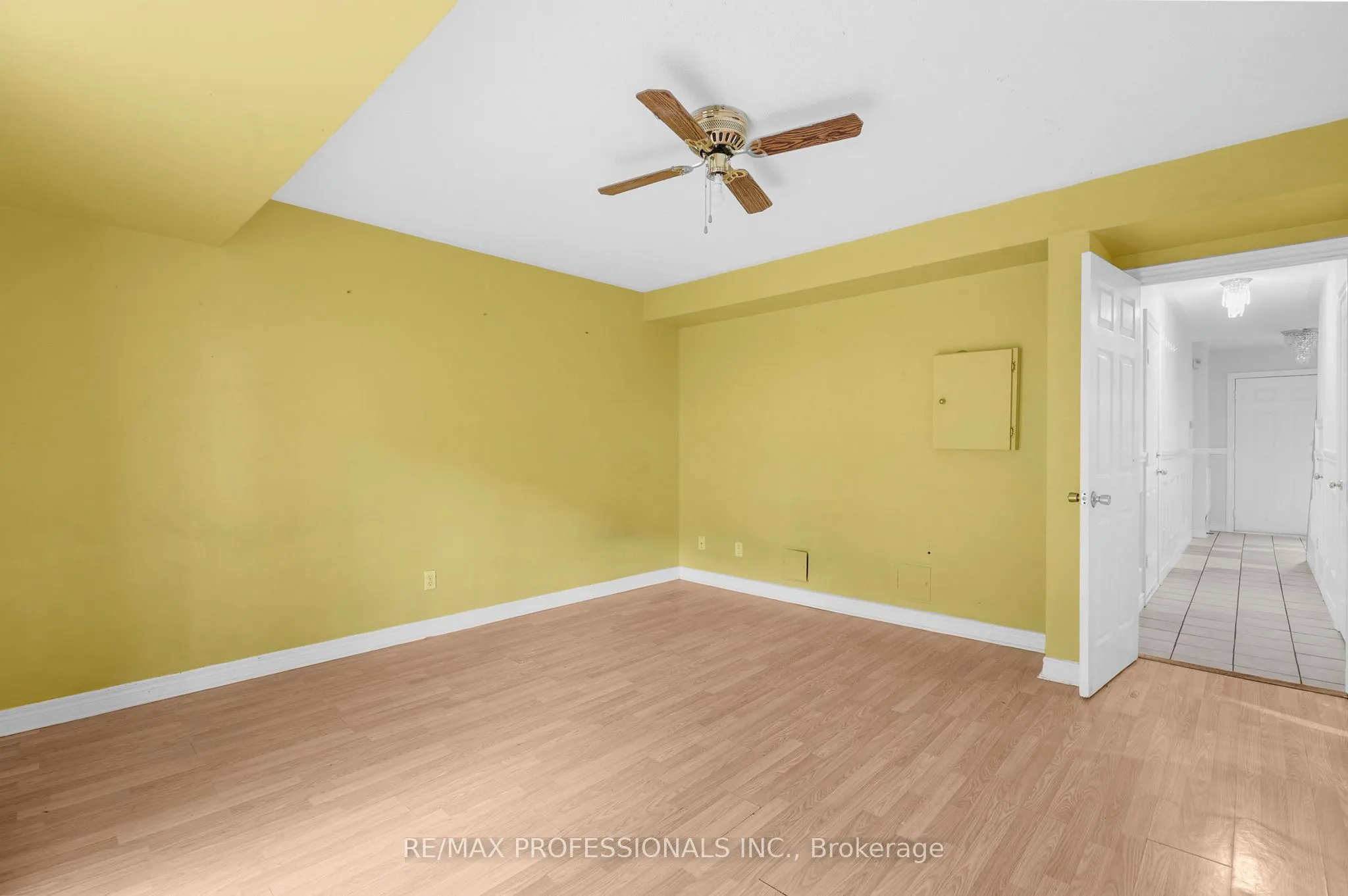 384 Limeridge Road E, #17